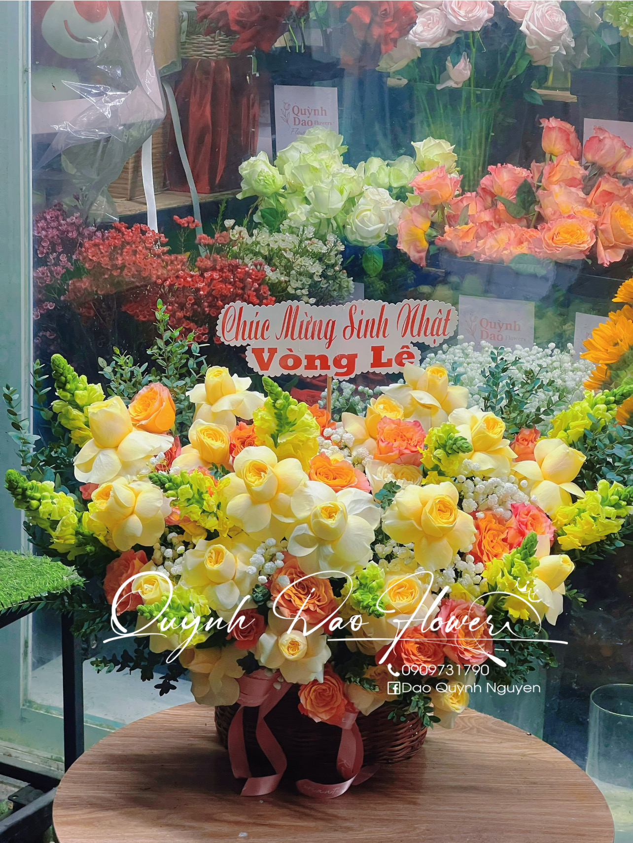 Giỏ hoa vàng camprit thuận an 