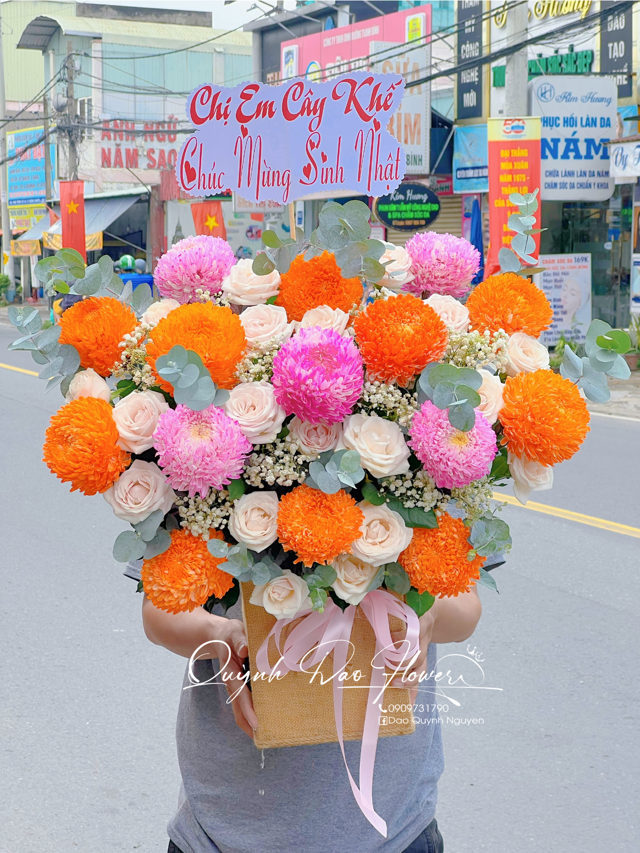 Lẵng hoa cúc mẫu đơn 