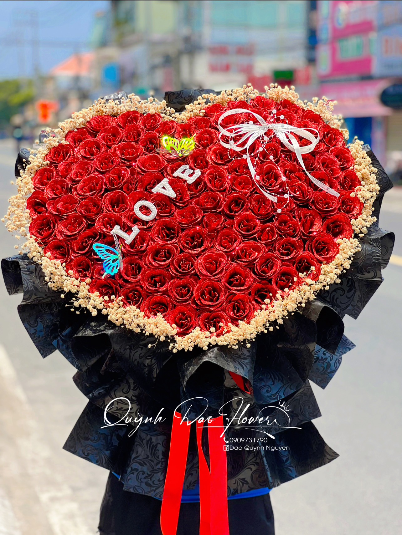 Bó hoa kim tuyến trái tim, 99 bông mix bi khô sang trọng 