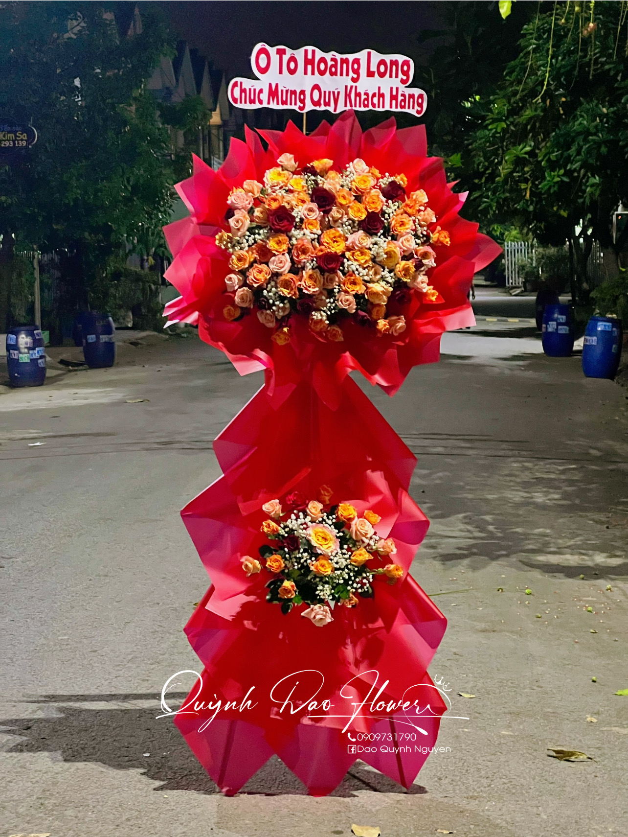 Kệ khai trương đỏ
