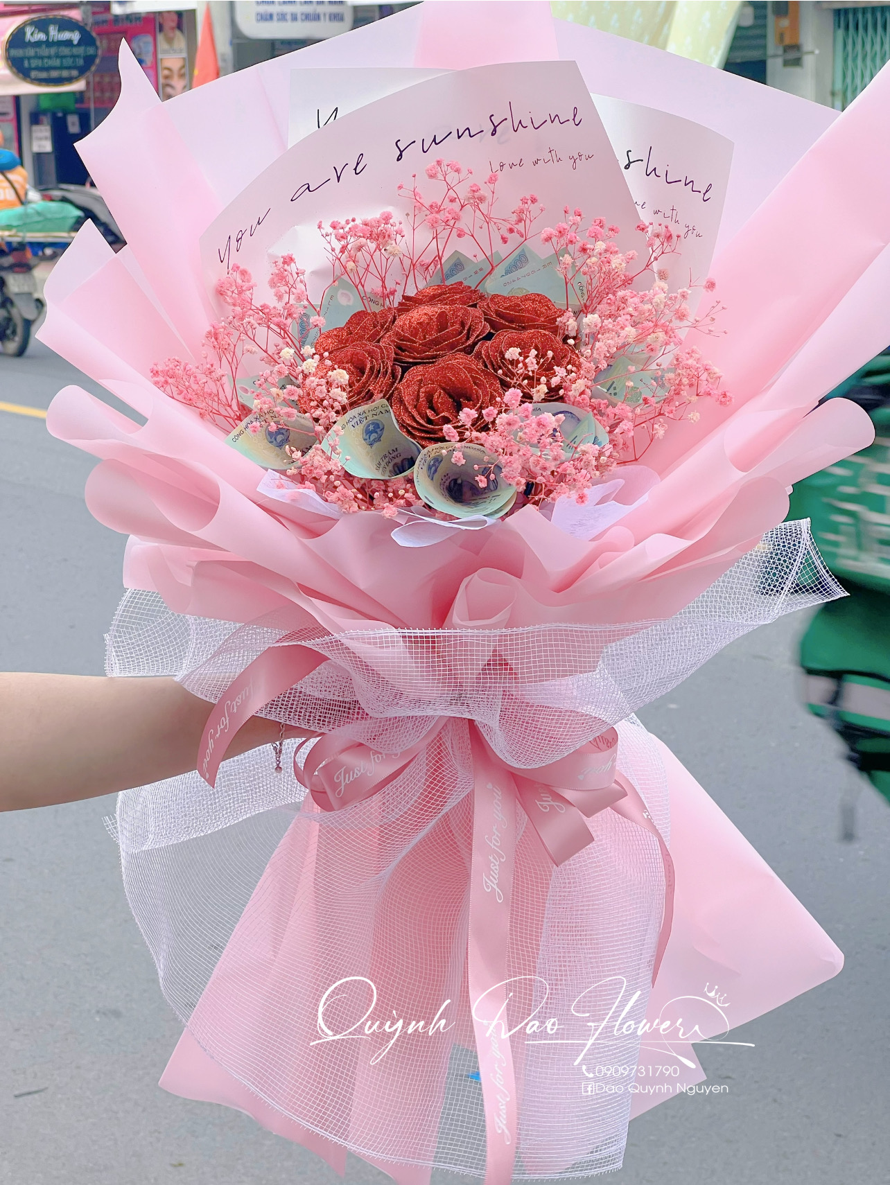 Bó hoa tiền 5 triệu