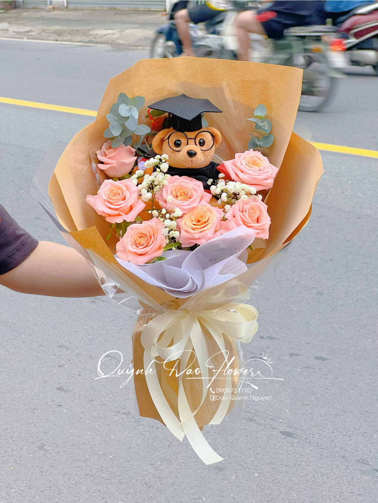 Hoa tốt nghiệp Bình Chuẩn 