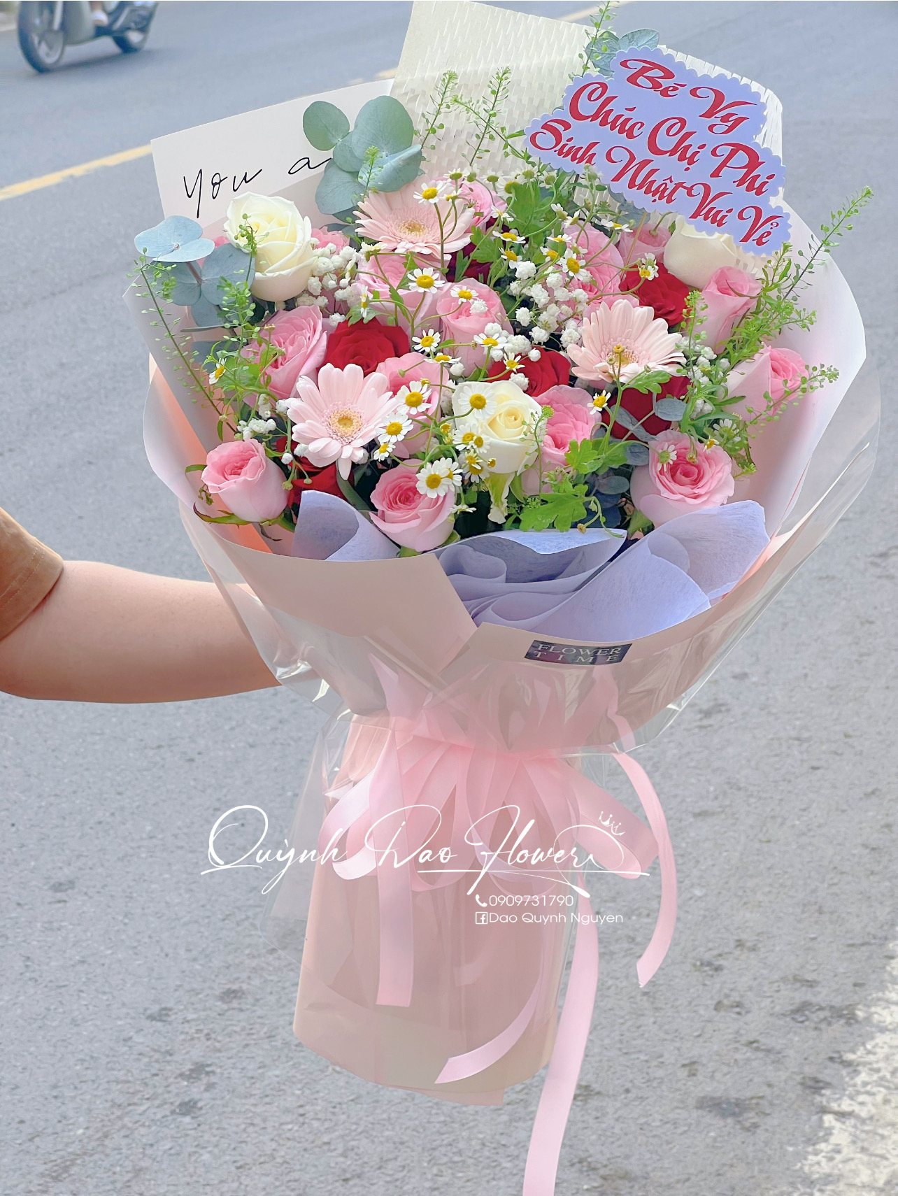 Bó hoa mix thành phố Hồ Chí Minh 