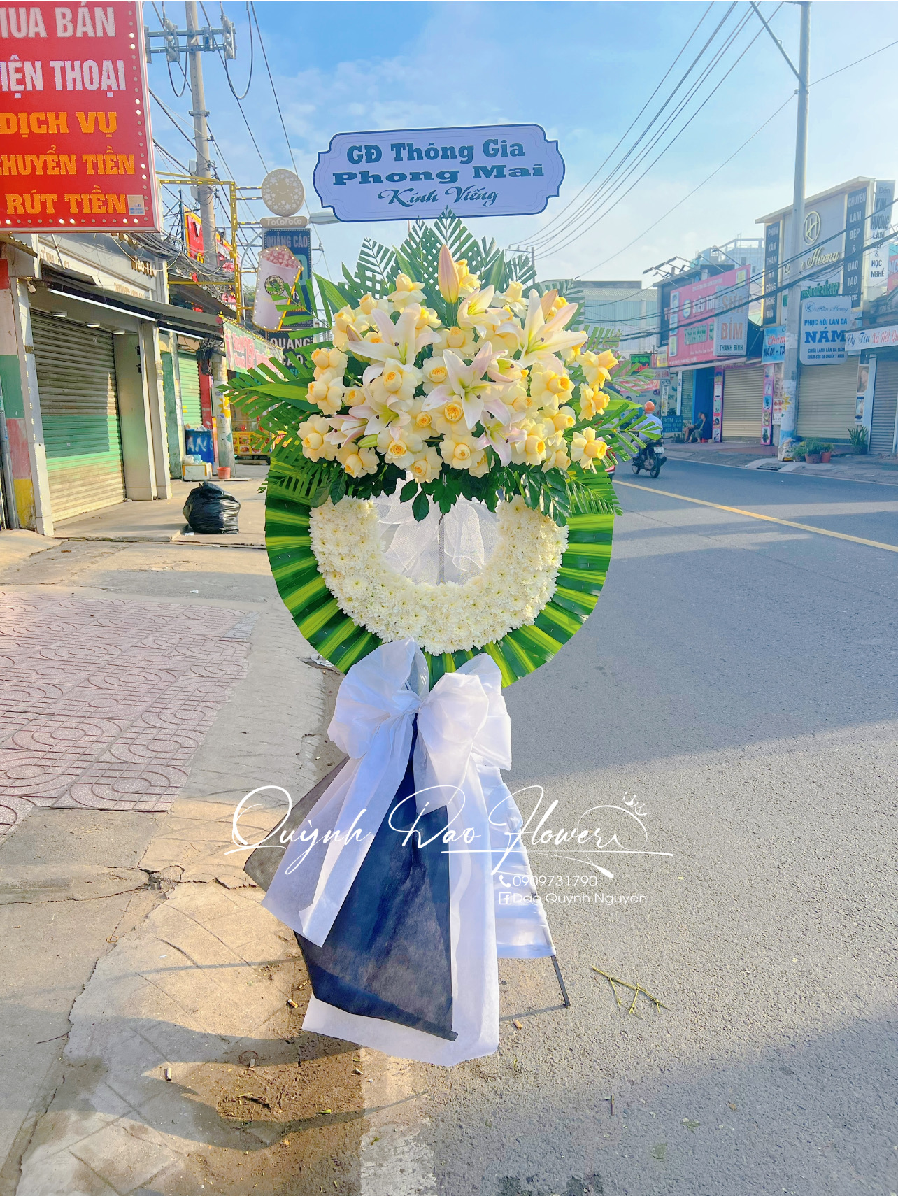 Kệ viếng cúc ly