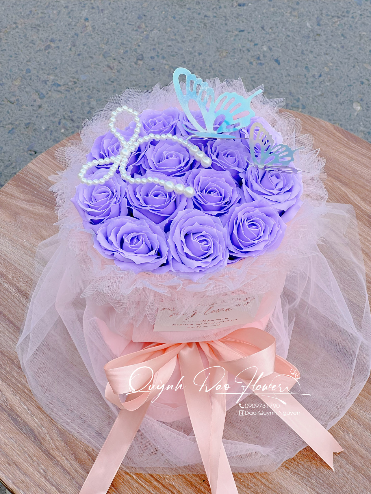 Bó hoa sáp cao cấp mix voan công chúa tặng 8/3