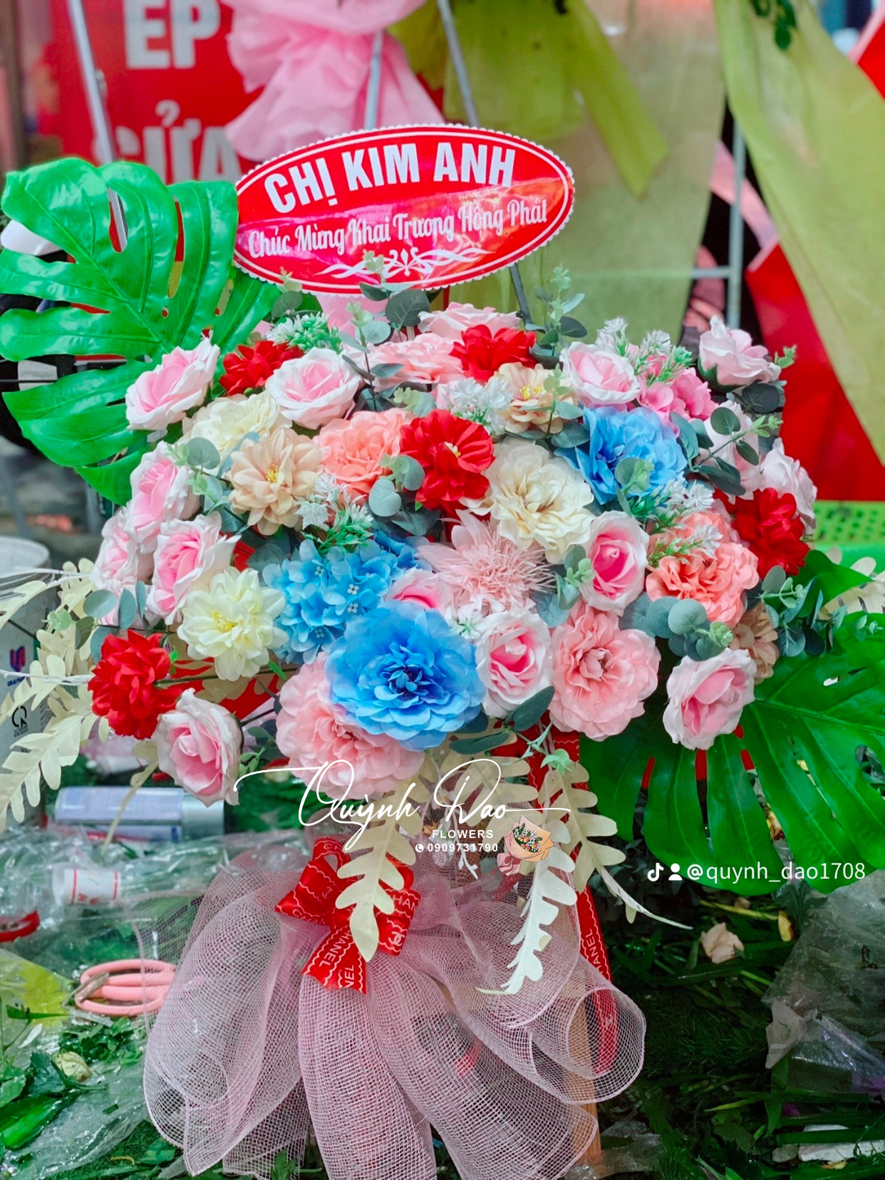 Kệ khai trương hoa sáp mini