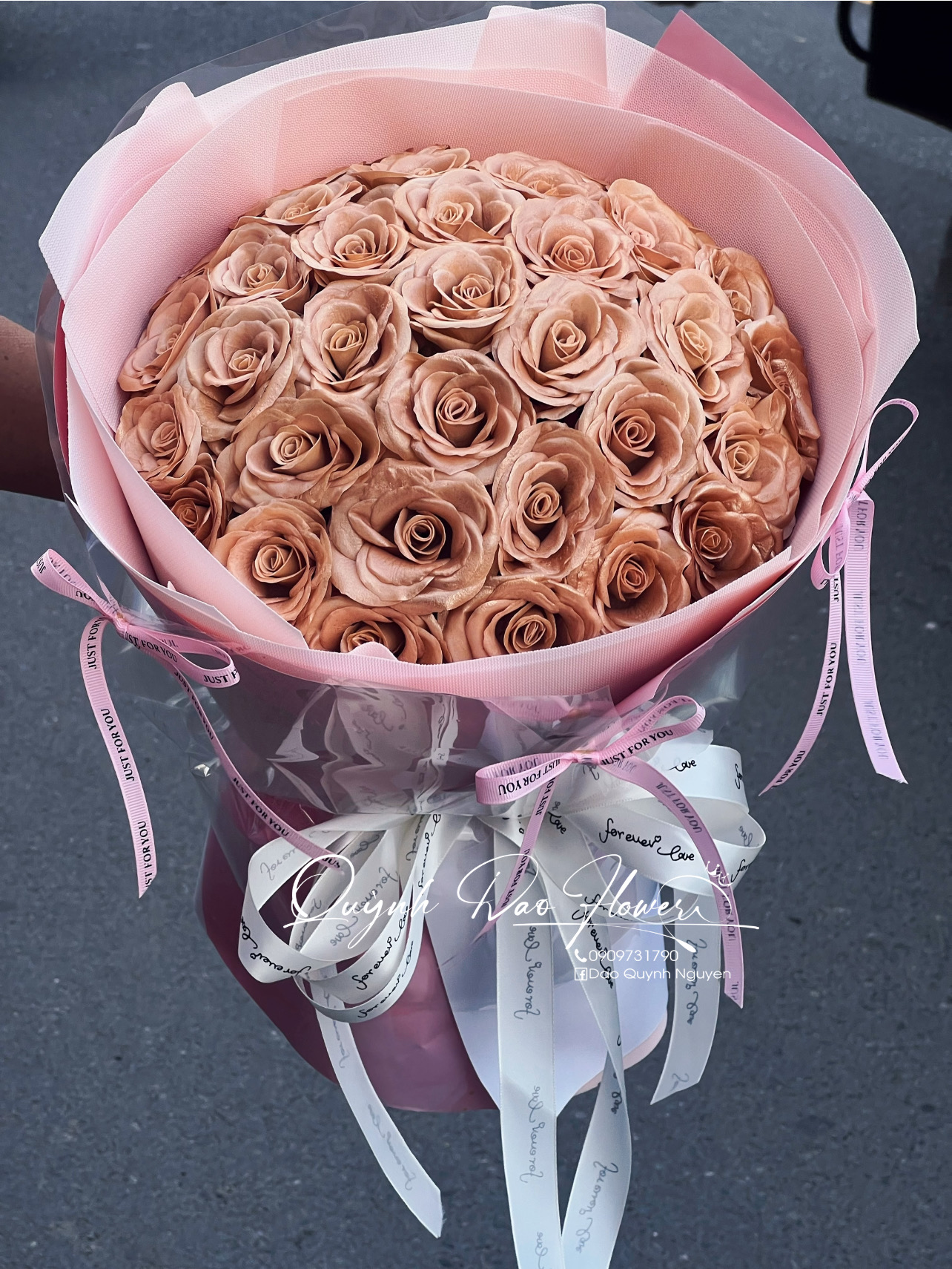Bó hoa sáp nâu Tây thủ Đức 