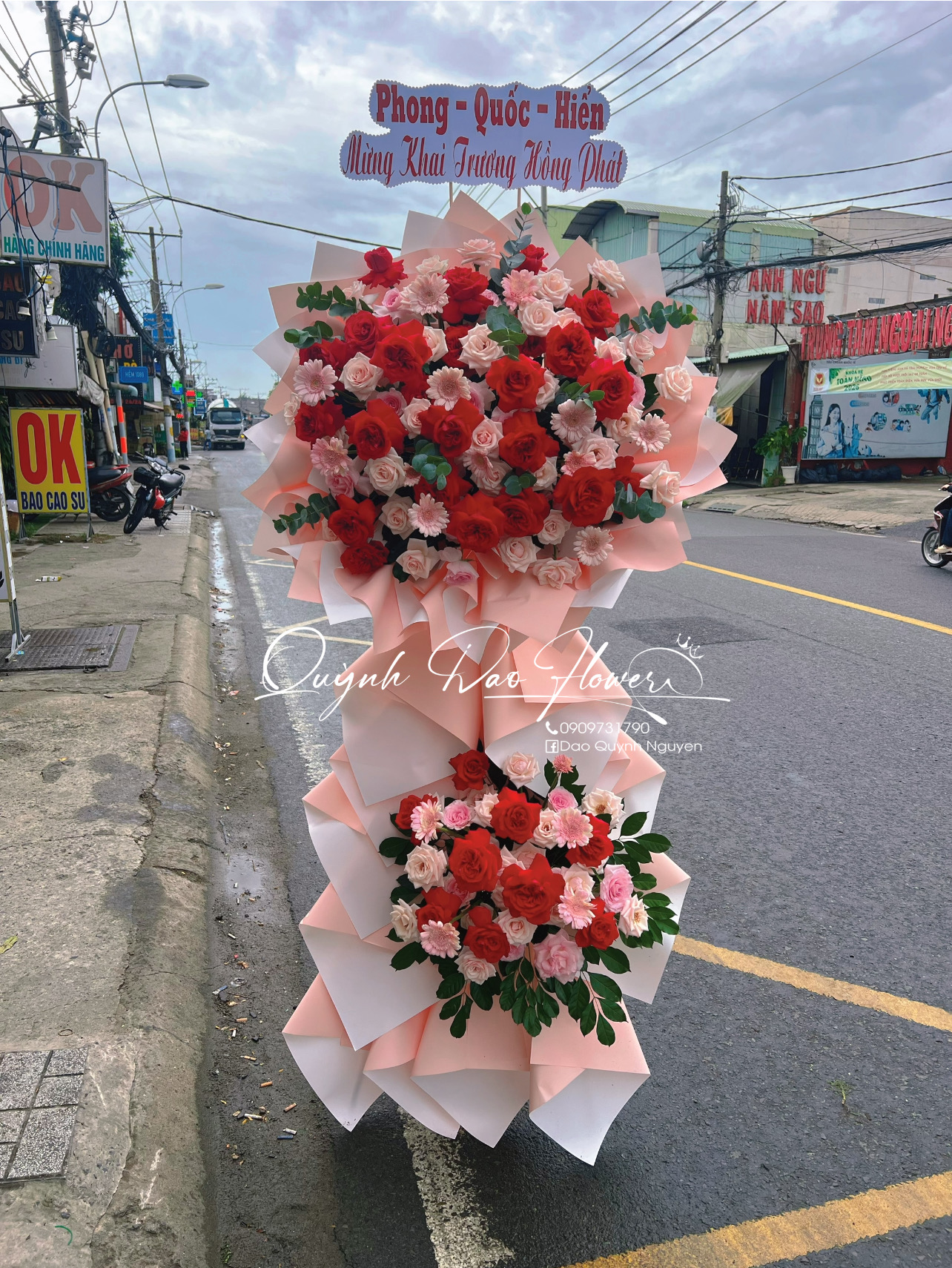 Hoa khai trương vườn lài quận 12