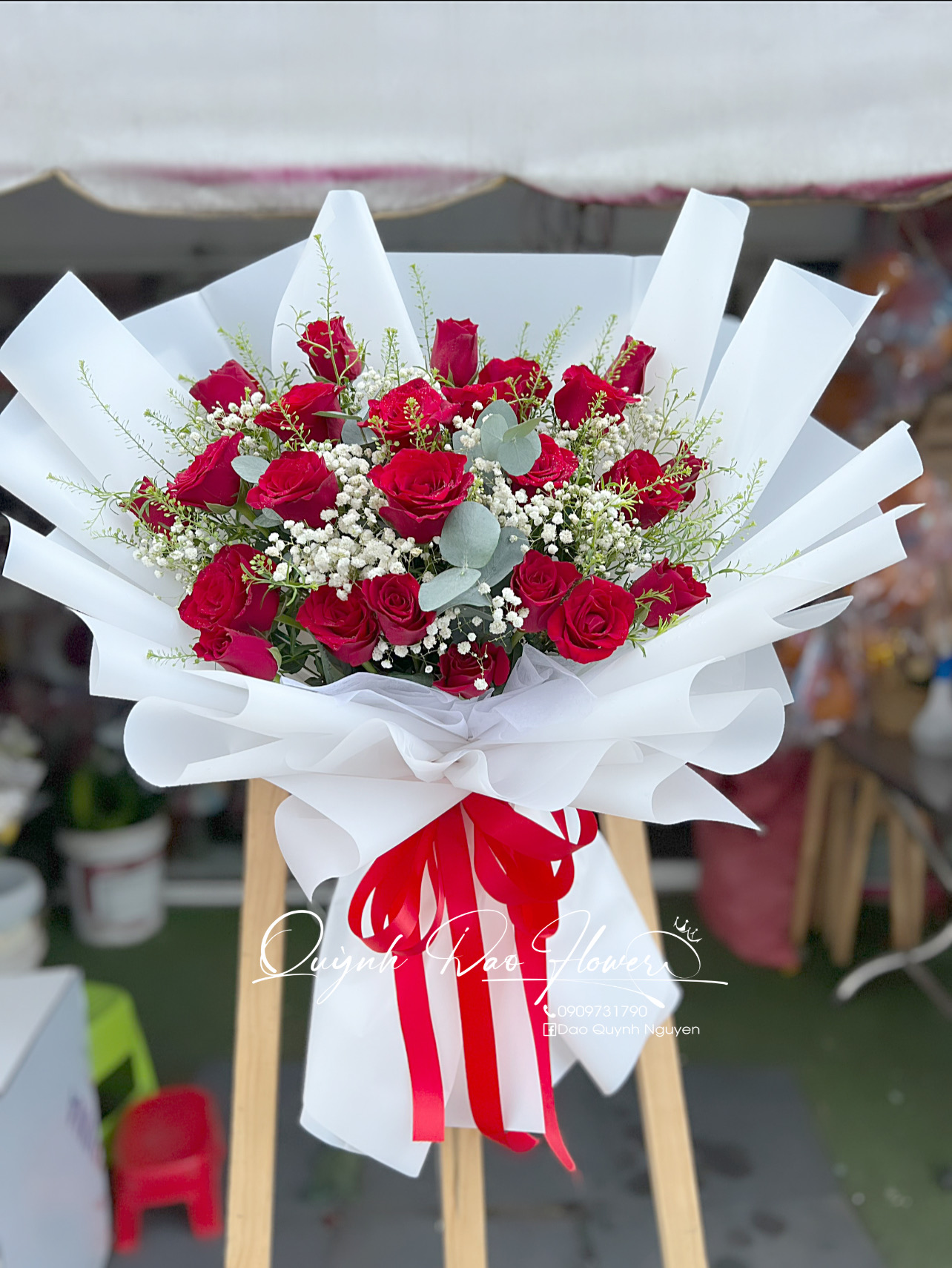 Bó Hồng 25 bông giá rẻ, giao hàng toàn quốc 