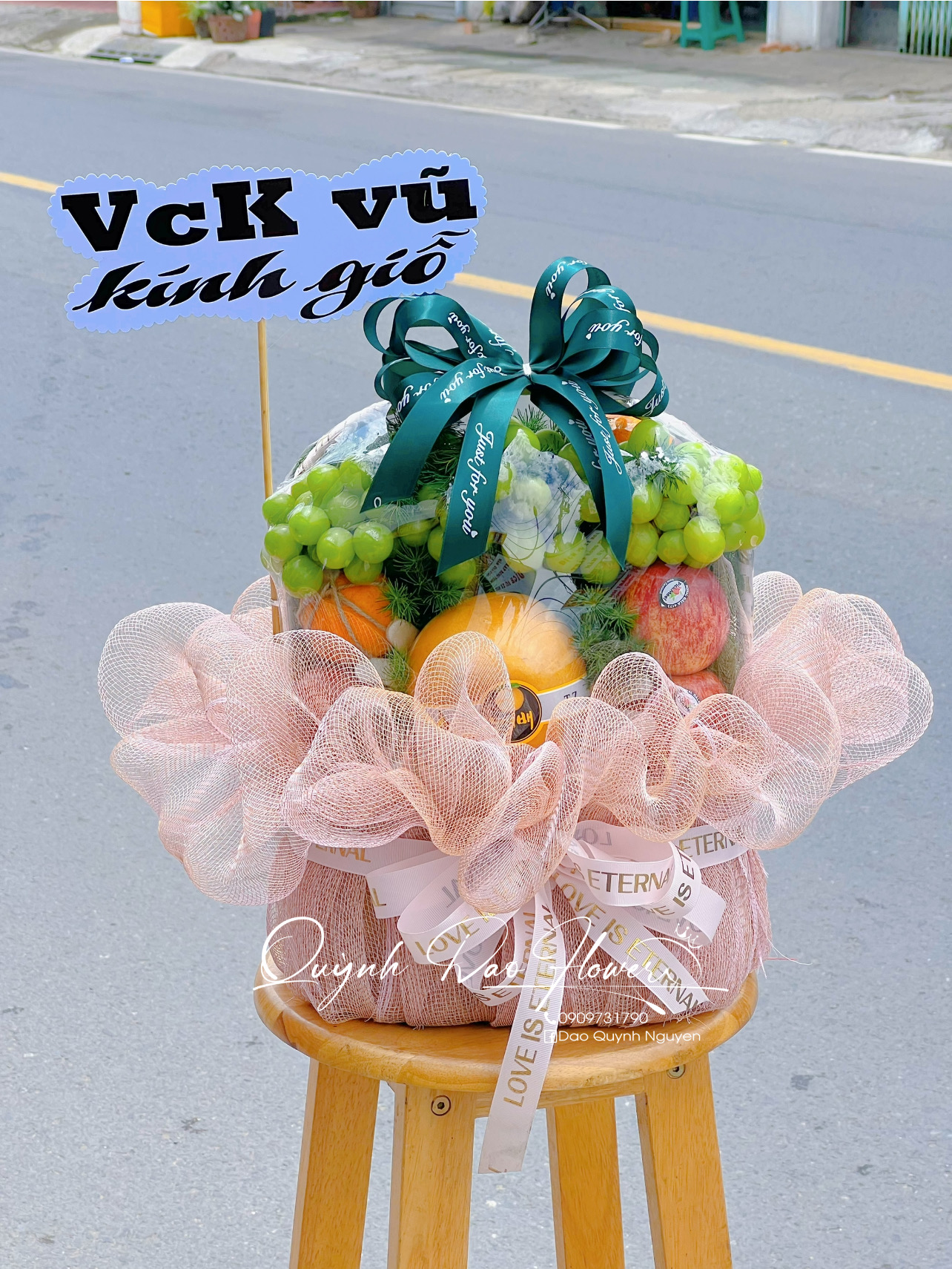 Giỏ trái cây đi giỗ Thuận An