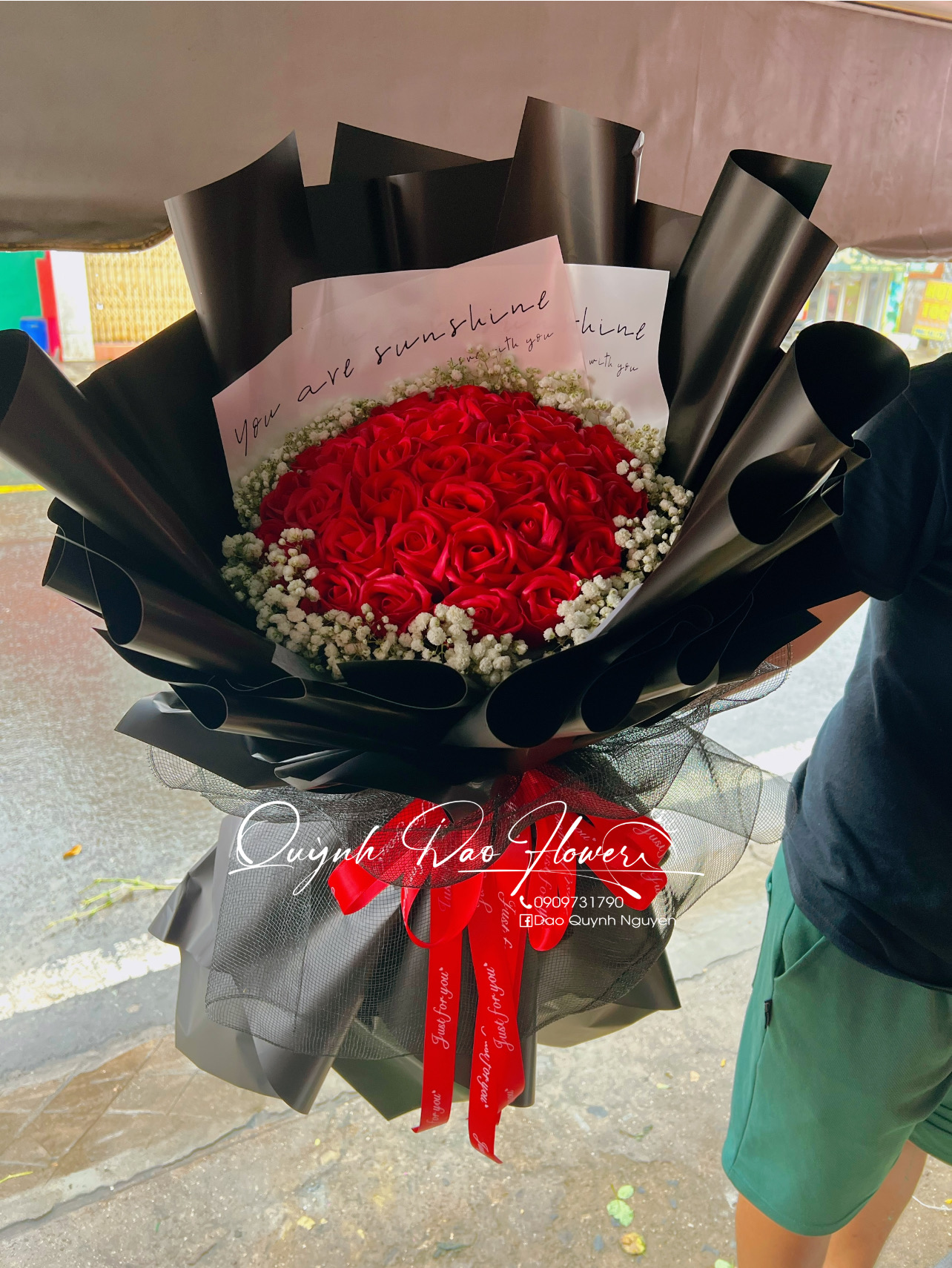 Bó hoa sáp đỏ 36 bông