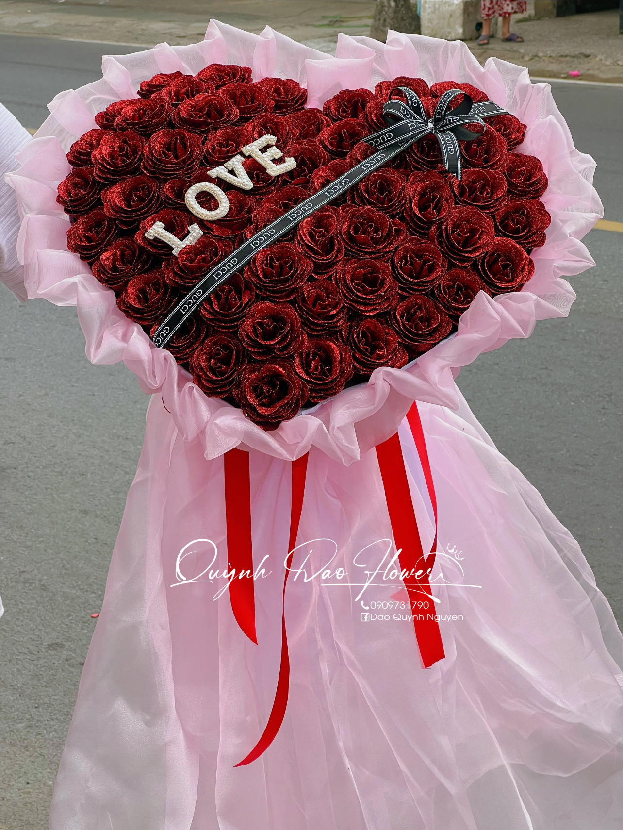 Bó hoa trái tim phồng mix voan