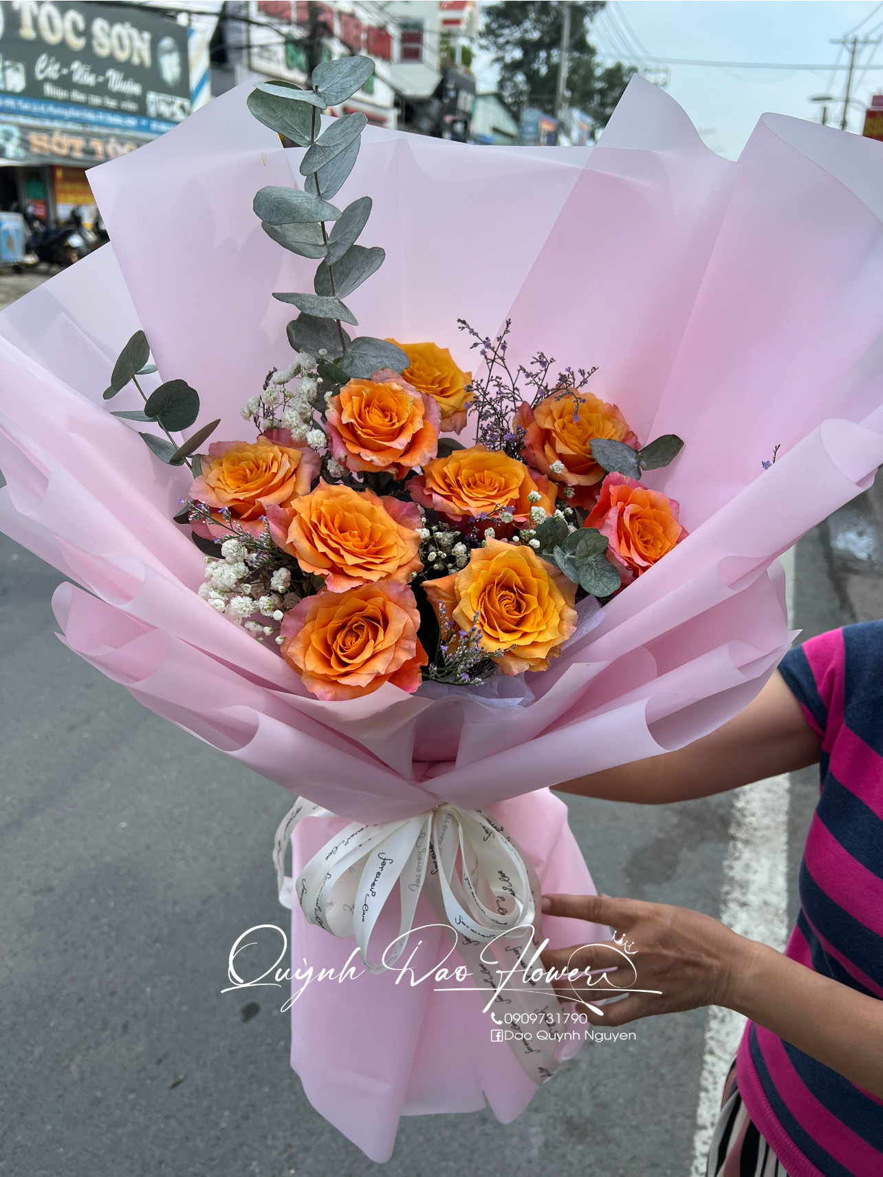 Bó hoa hồng cam tại Dĩ An