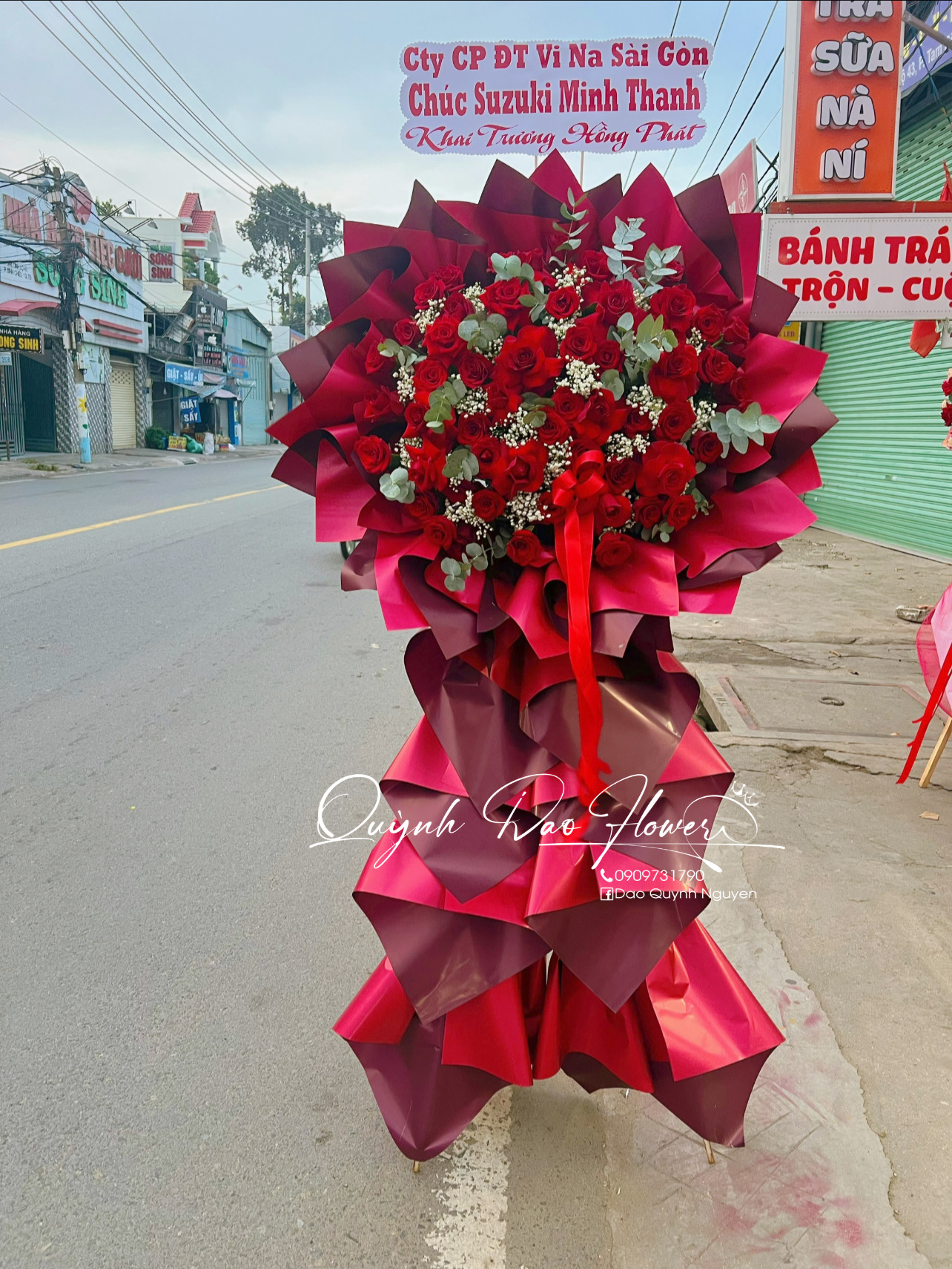 Kệ khai Trương giá rẻ Gần bệnh viện quốc tế hạnh phúc 