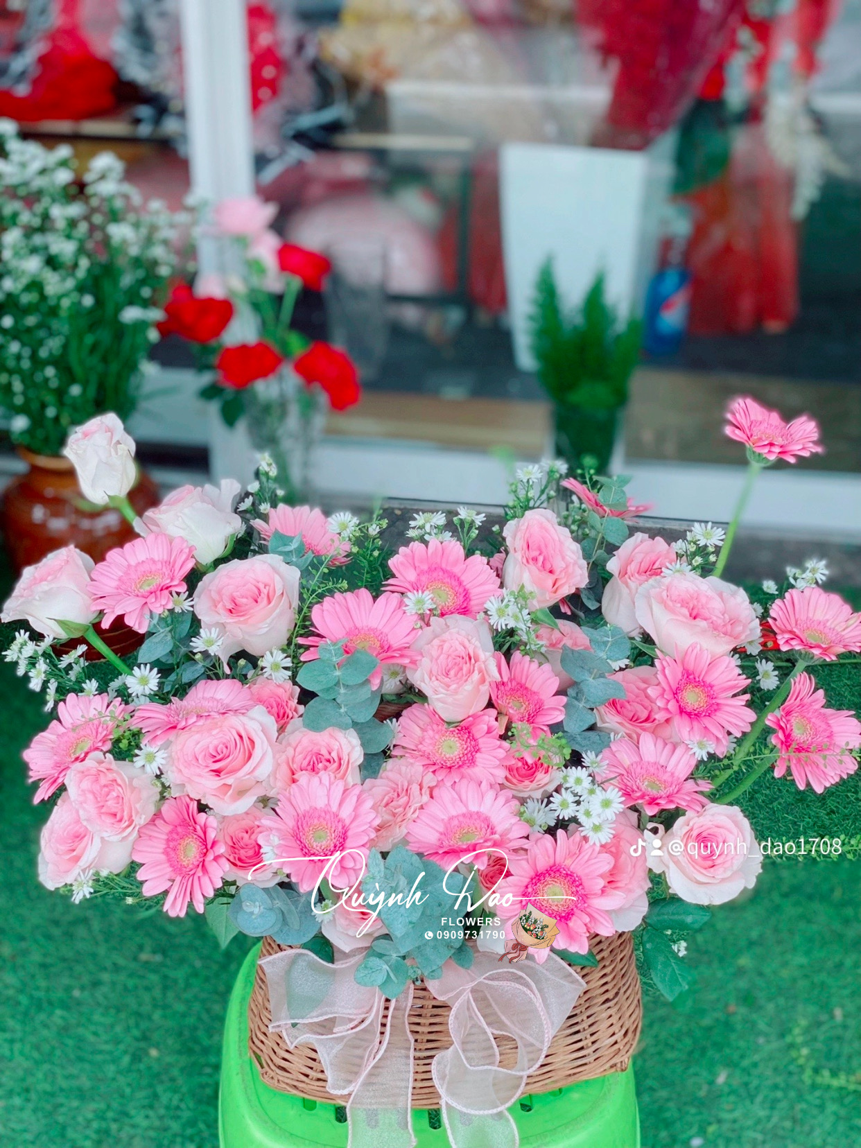 Giỏ hoa sinh Nhật màu Hồng ở Thủ Đức 