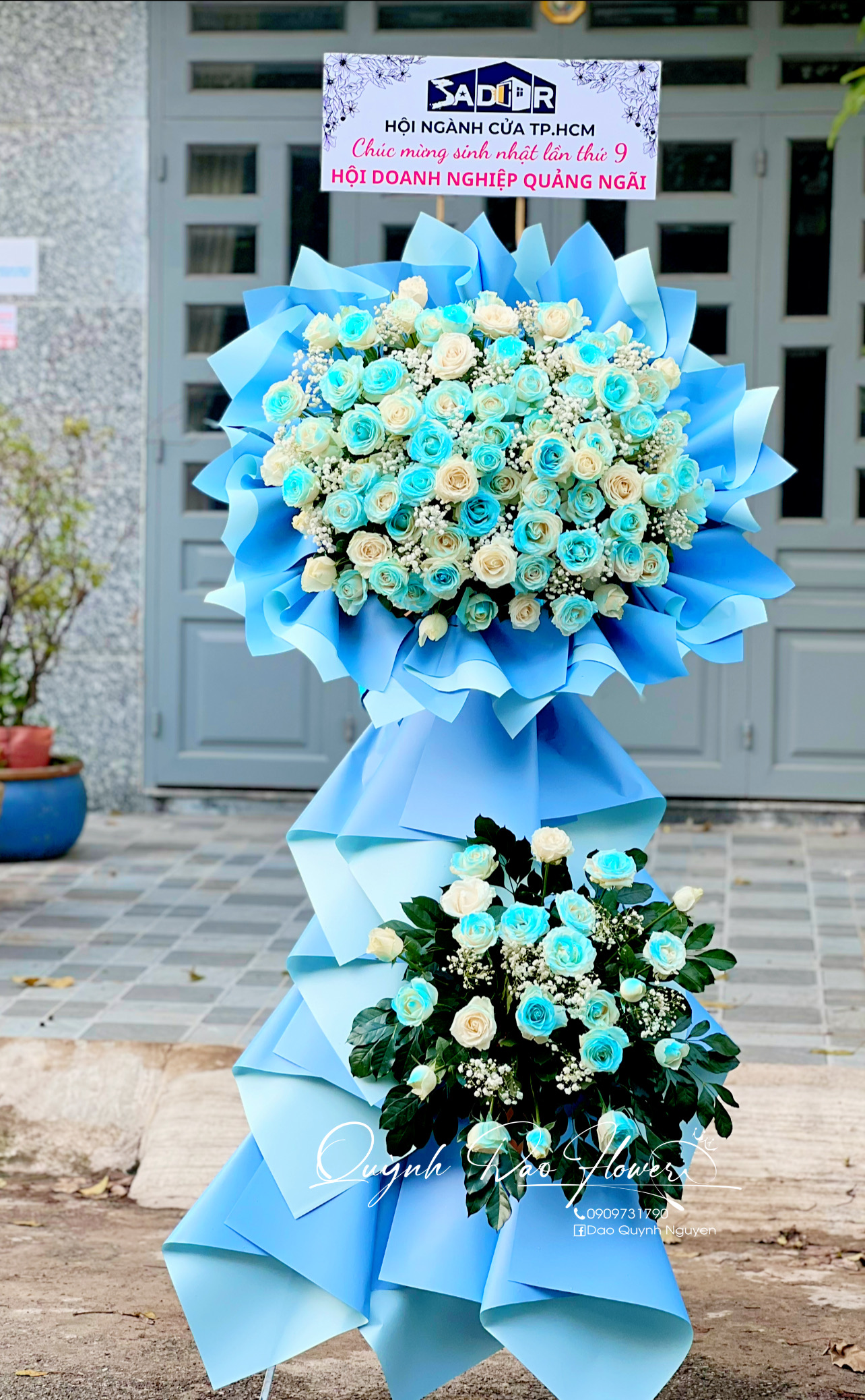 Kệ khai trương tone xanh dương 