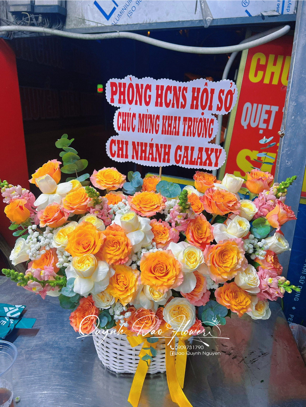 Giỏ hoa hồng camprit thủ Đức 