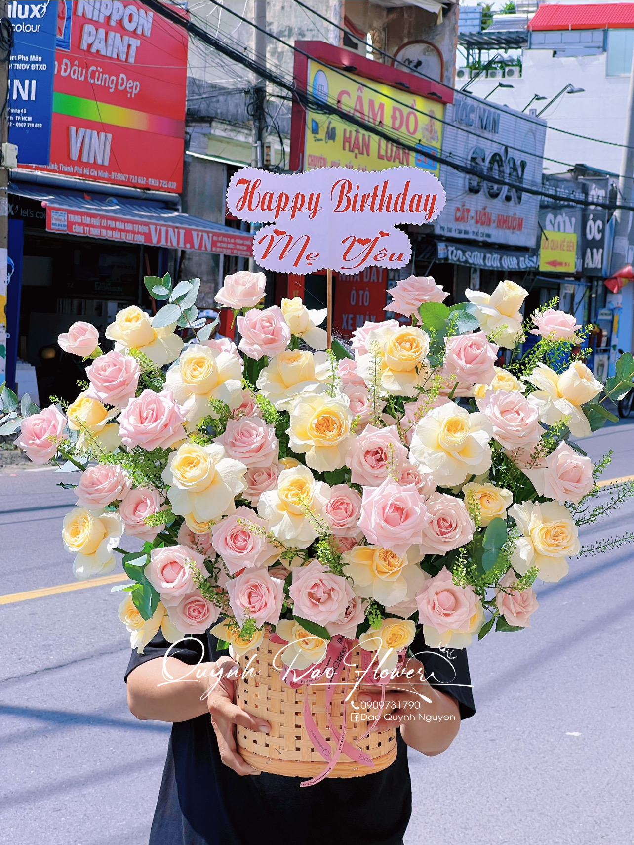Giỏ hoa  khai trương chợ đầu mối thủ Đức 