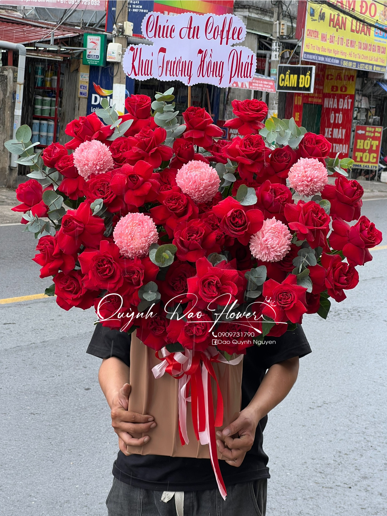 Giỏ hoa khổng lồ gò vấp 