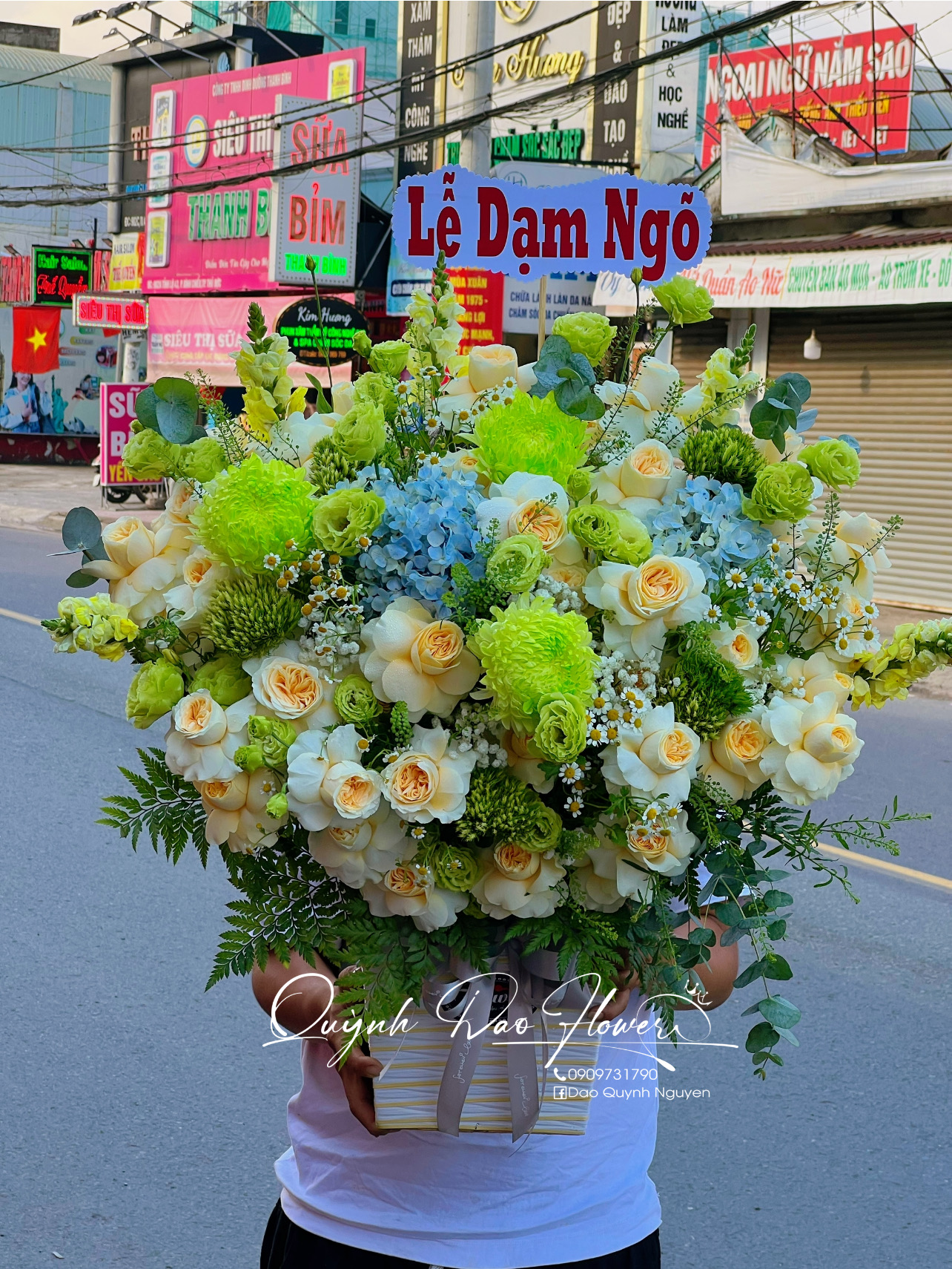 Giỏ hoa tone vàng xanh tại Bình Dương, Bình Thạnh