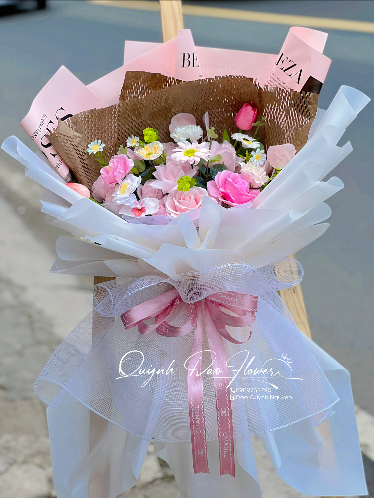 Bó hoa sáp mix cao cấp tone hồng 