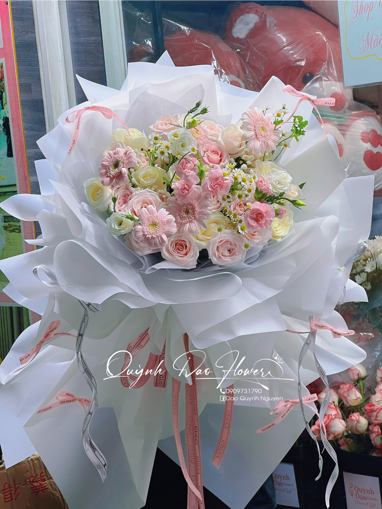 Bó hoa mix tone hồng công chúa 