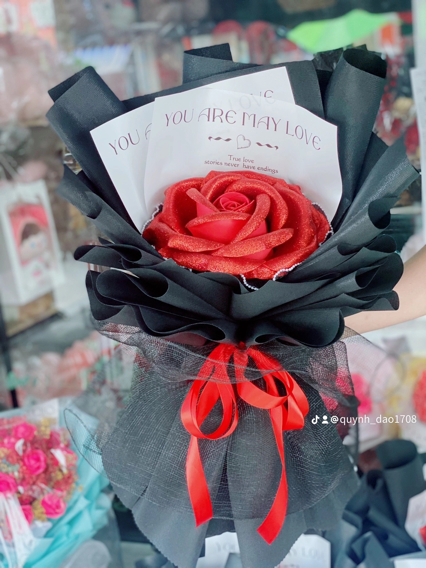 Bó hoa khổng lồ size 25cm tặng người thân 