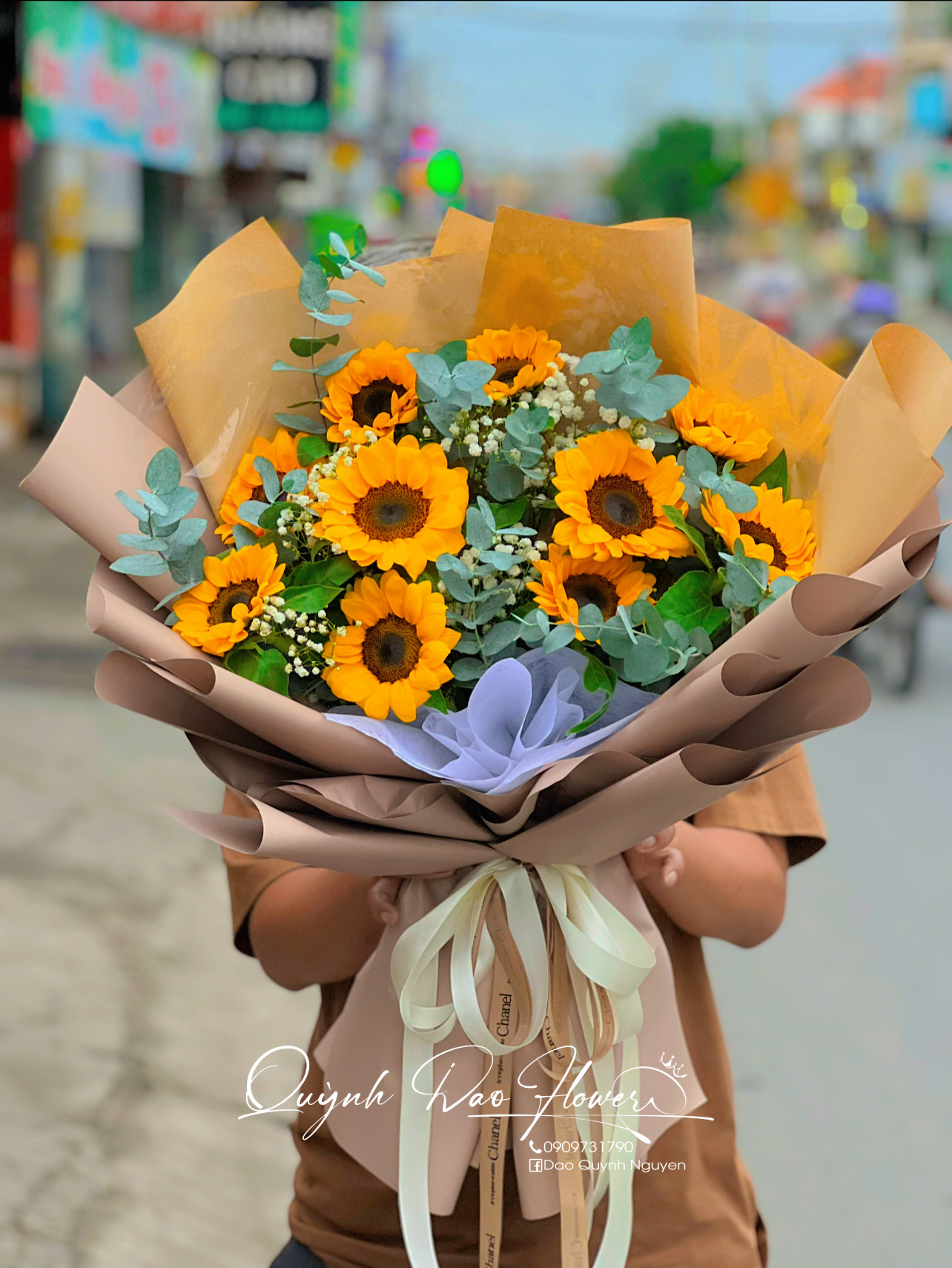 Bó hoa hướng dương to đẹp tặng lễ tốt nghiệp, tri ân thầy cô 