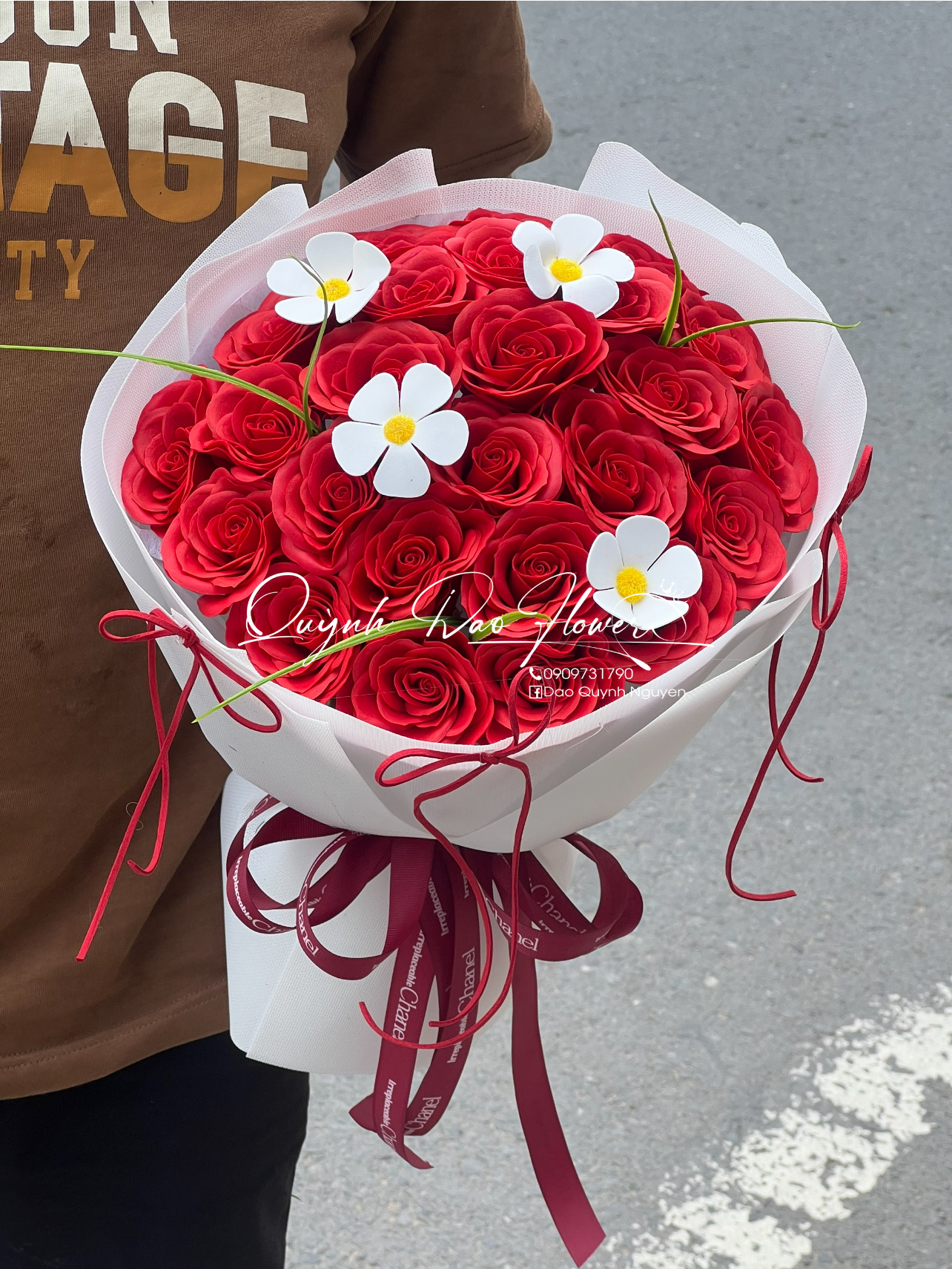 Bó hoa sáp đỏ Ecuador cao cấp 