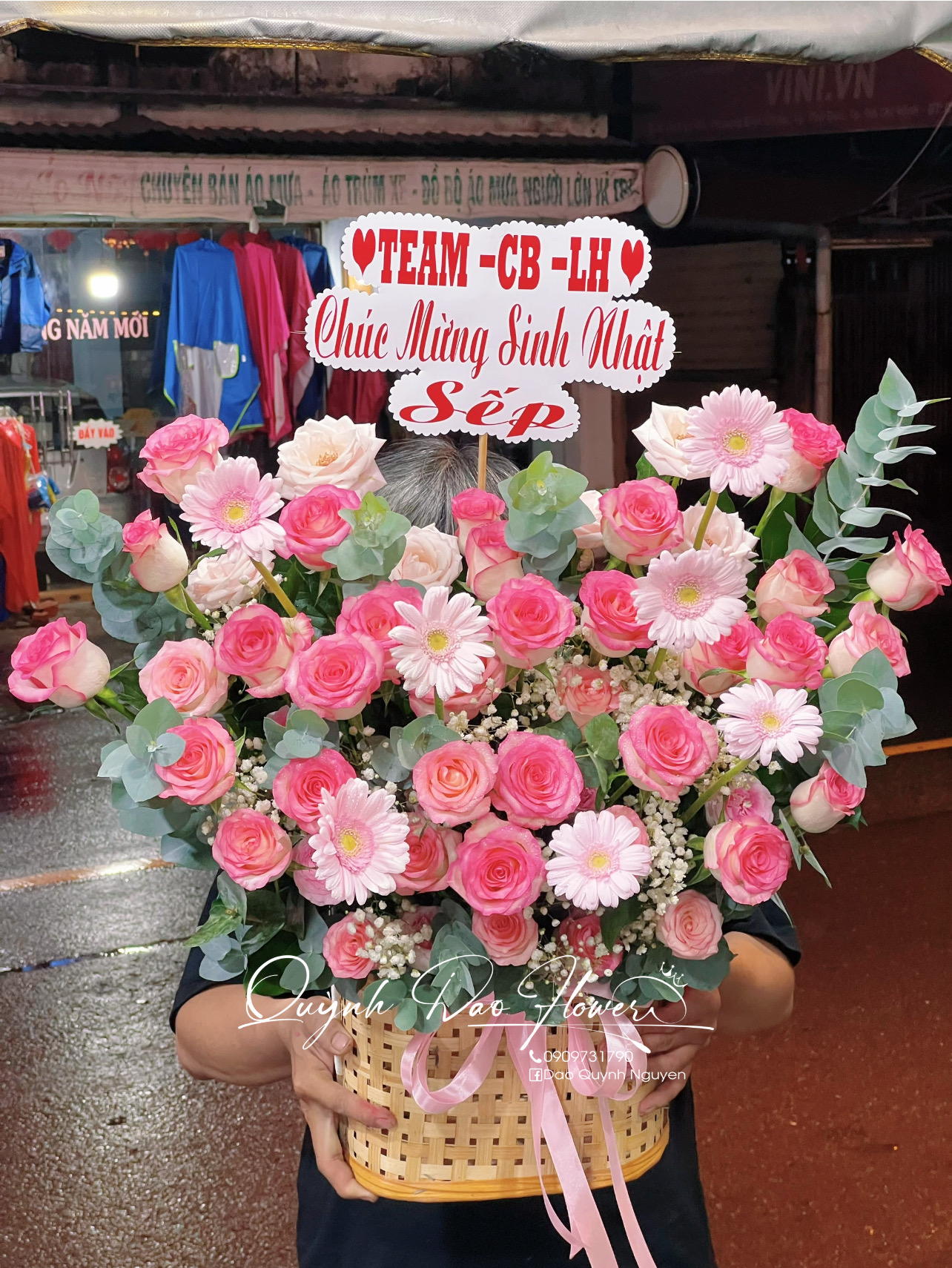 Giỏ hoa 20/10 bình dương 
