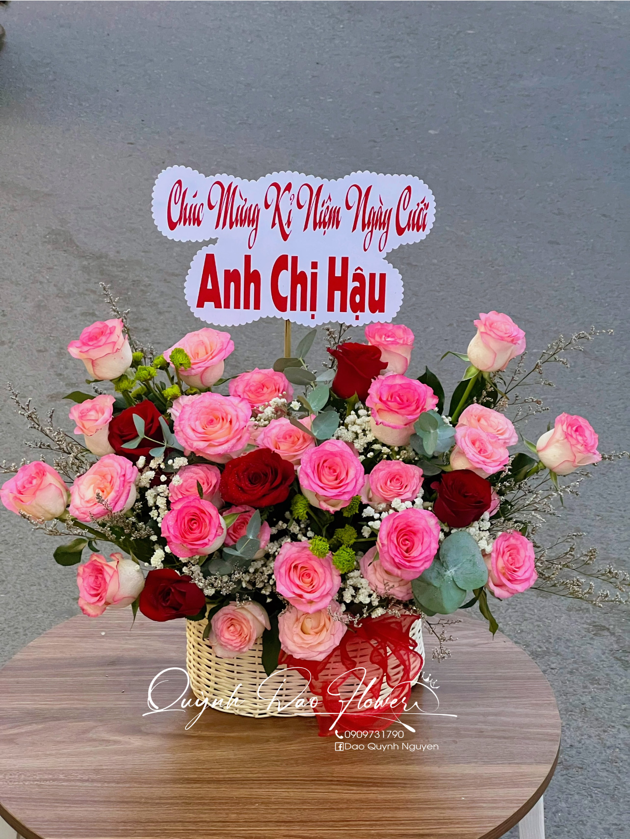 Giỏ hoa  sinh nhật tặng chị