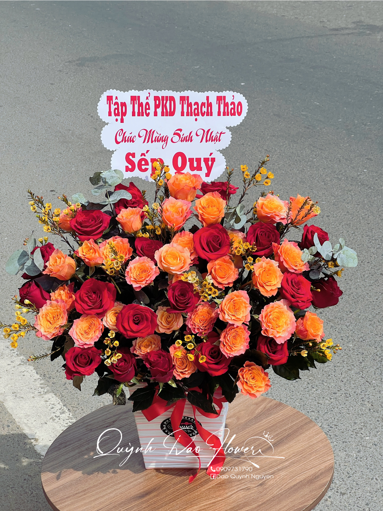 Giỏ hoa tặng sếp 
