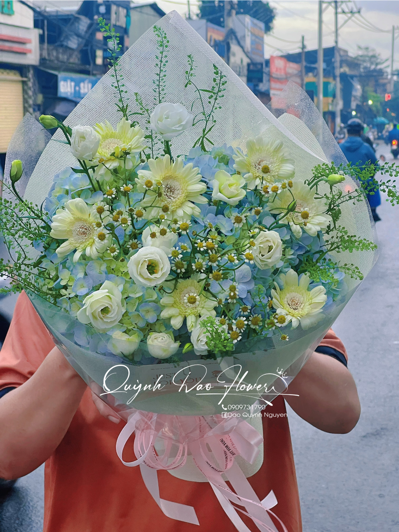 Bó hoa Cẩm Tú cầu mix cát tường 