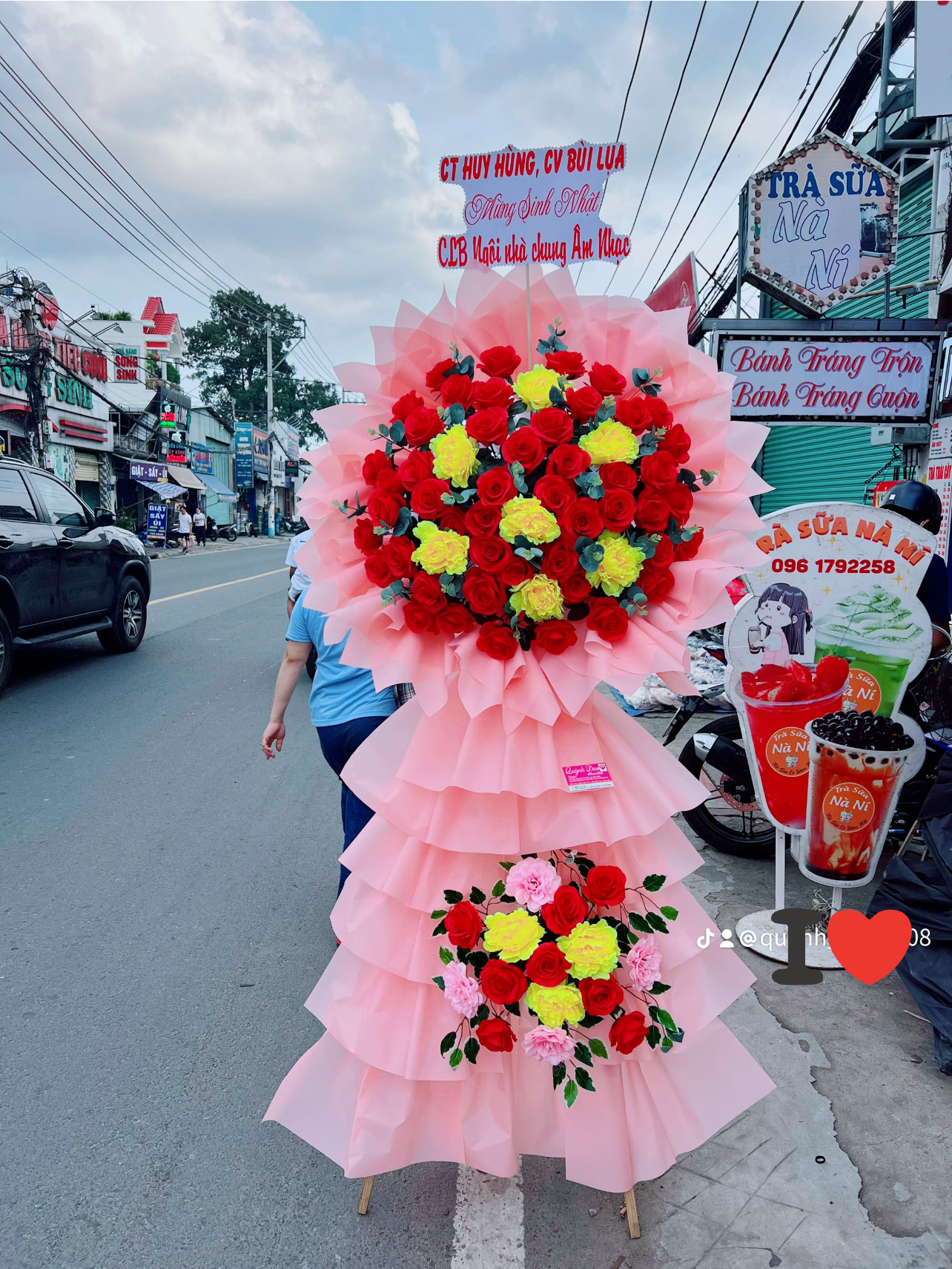Kệ khai trương hoa lụa, hoa giả 