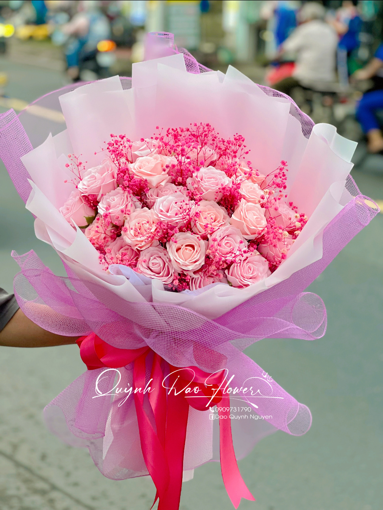 Bó hoa sáp cao cấp mix baby hồng 