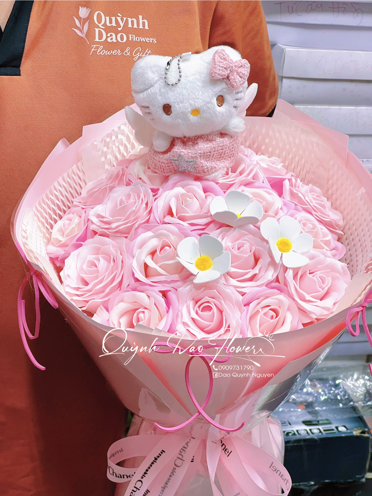 Bó hoa sáp tròn hello kitty