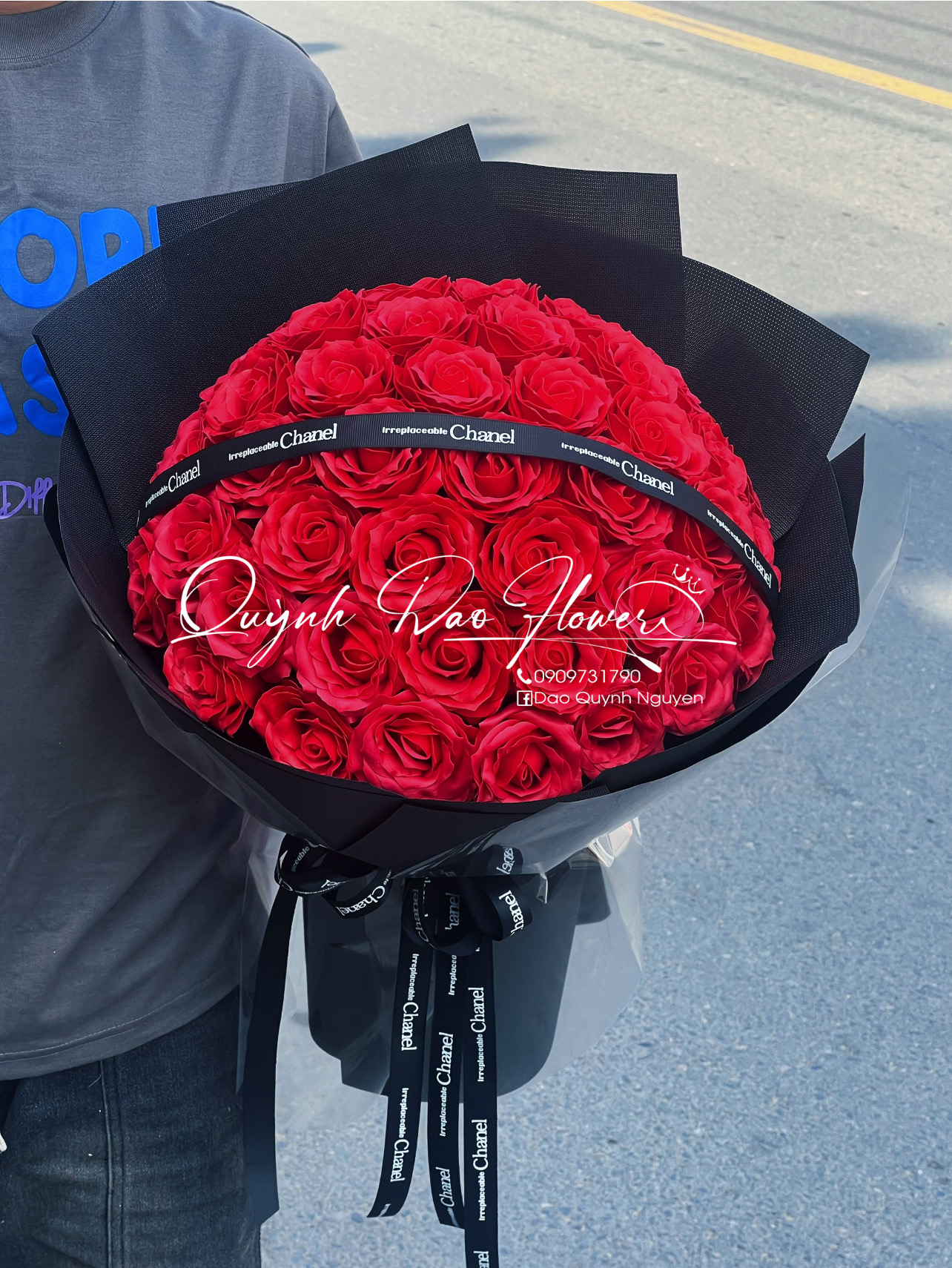 Bó hoa sáp tròn đỏ cao cấp 