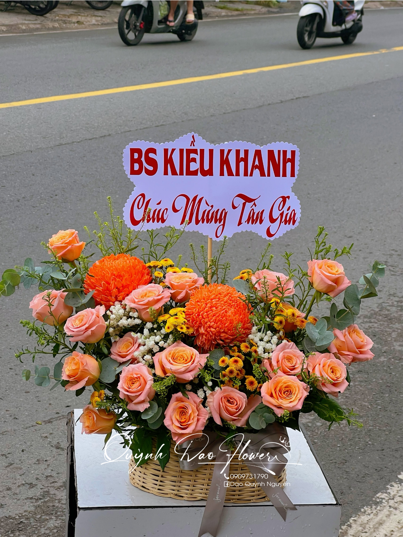Giỏ hoa nhỏ mừng Tân gia 