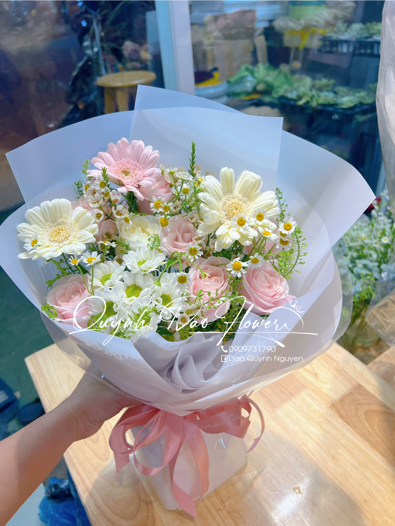 Bó hoa mix tone Hồng dễ thương 