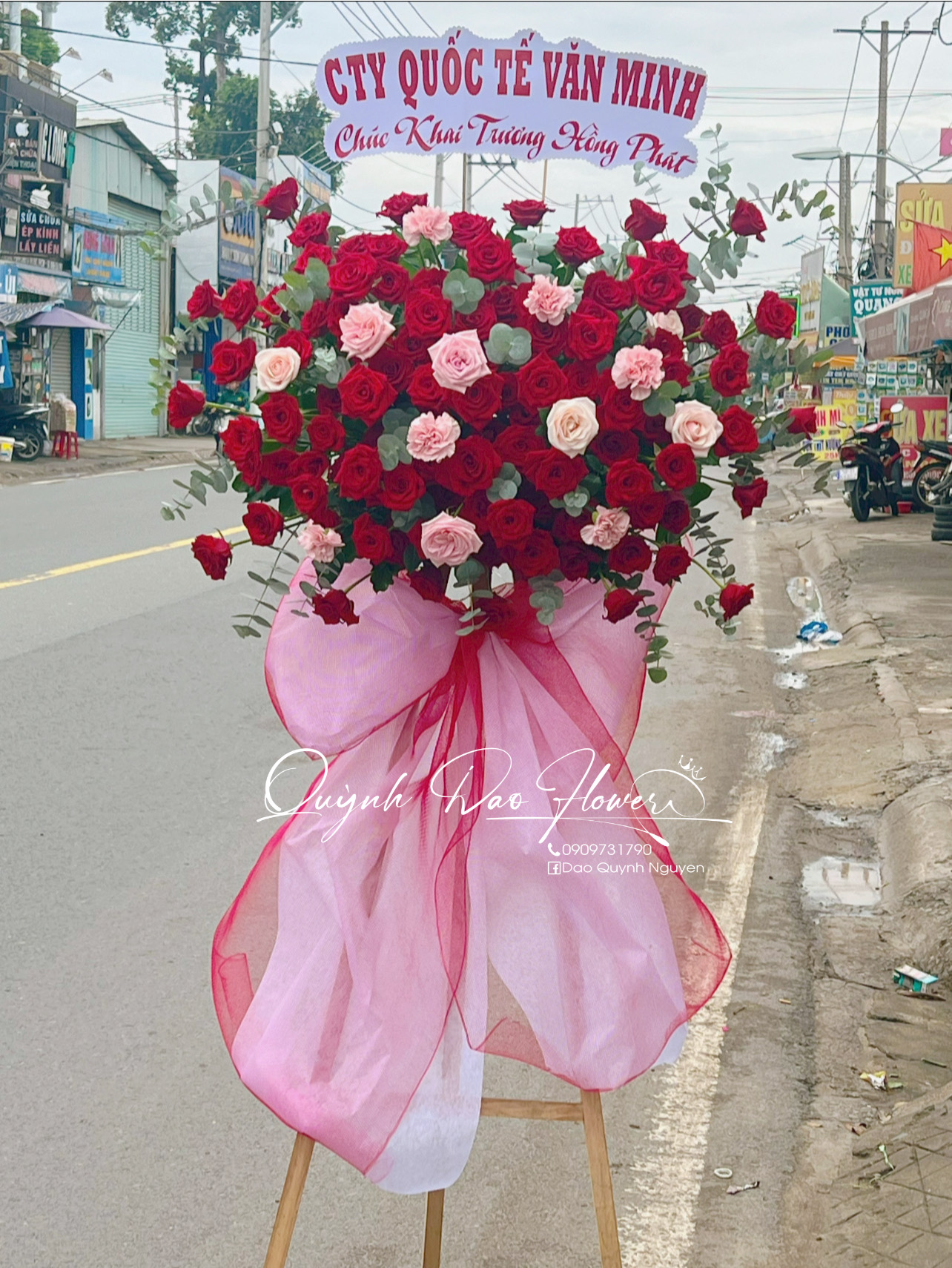 Kệ khai trương dĩ an