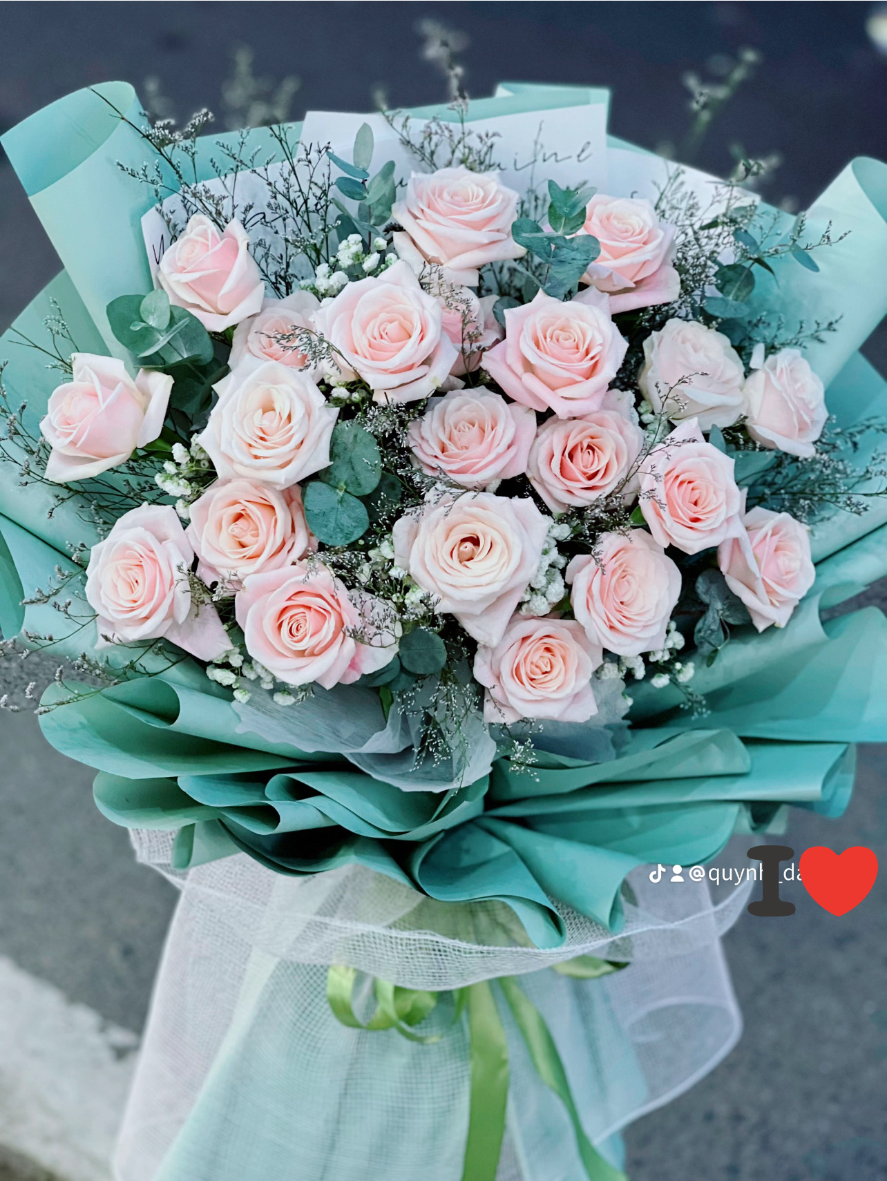 Bó hoa Hồng kem đẹp, shop hoa gần Bình Hòa,thuận an, thủ Đức, bình dương 