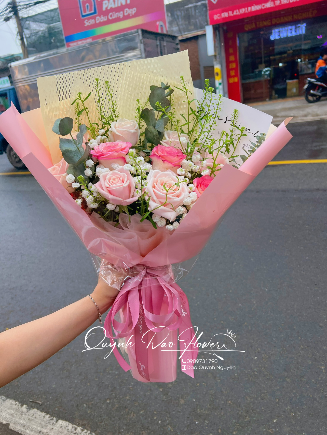 Hoa mix tone hồng 