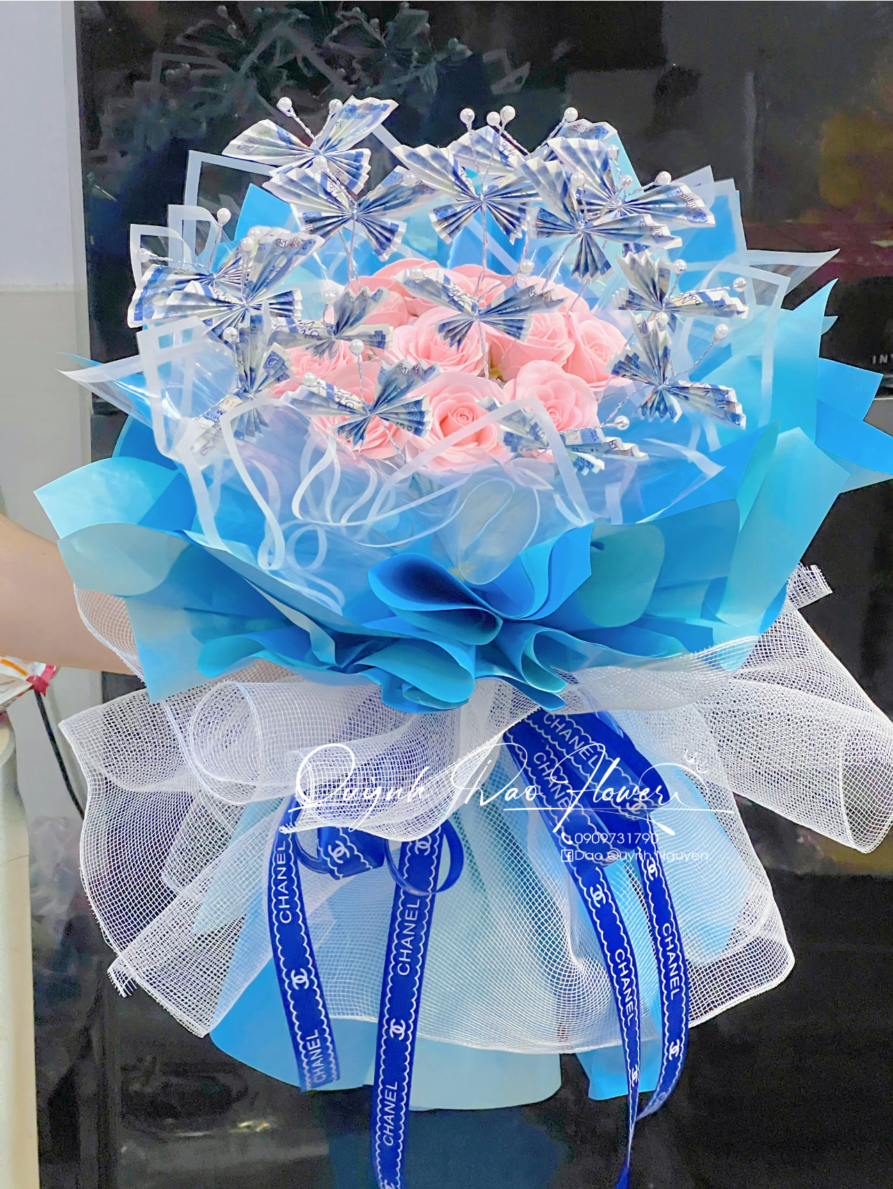 Bó hoa tiền bướm xanh dương 