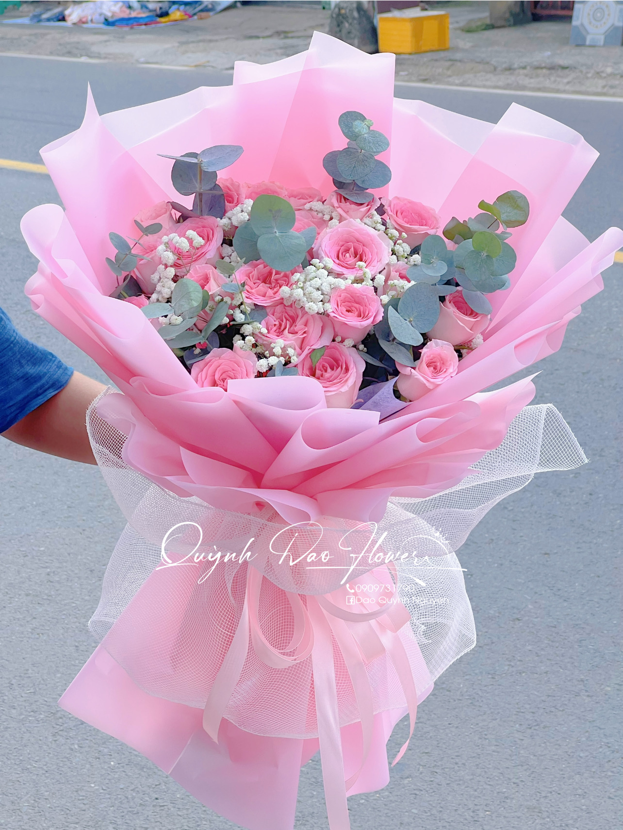 Bó hoa hồng lạc thần tại Dĩ An