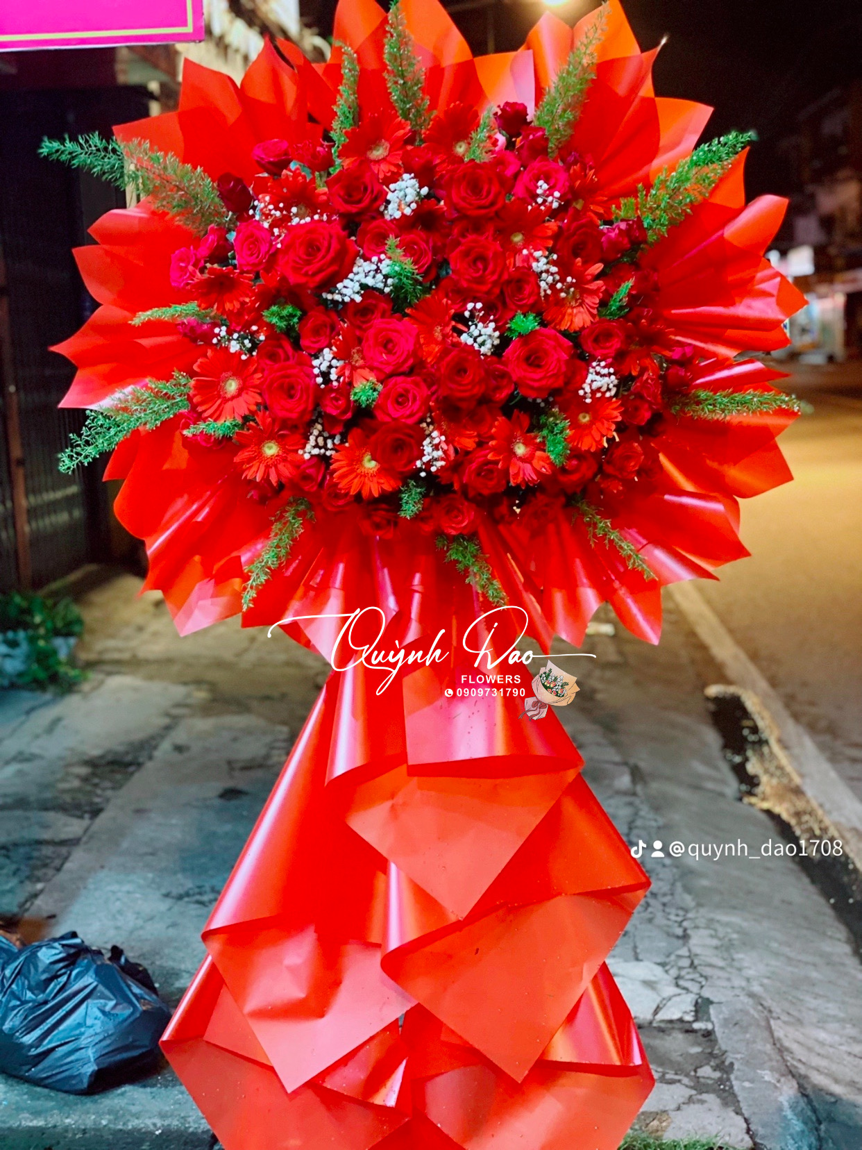 Kệ hoa khai trương rẻ đẹp 