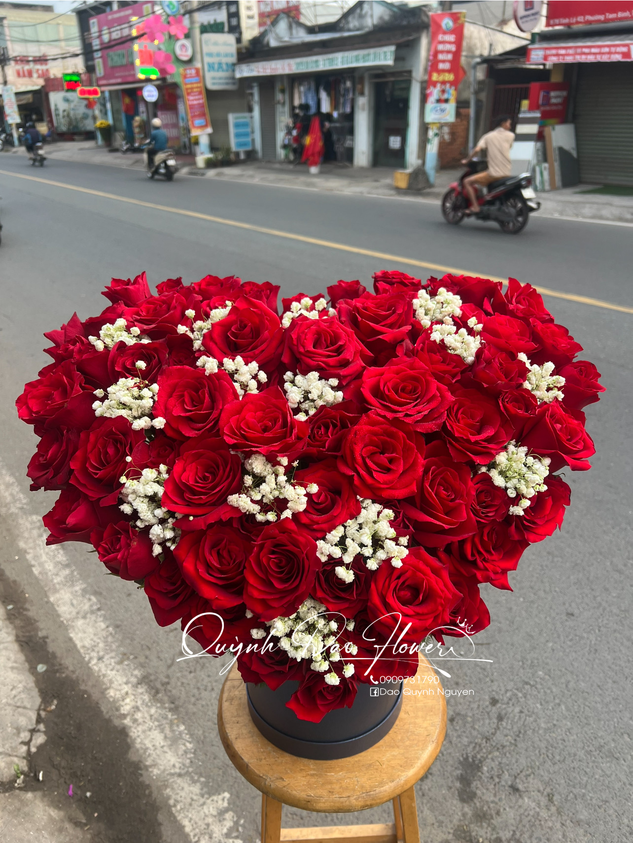 Hộp hoa trái tim 8/3