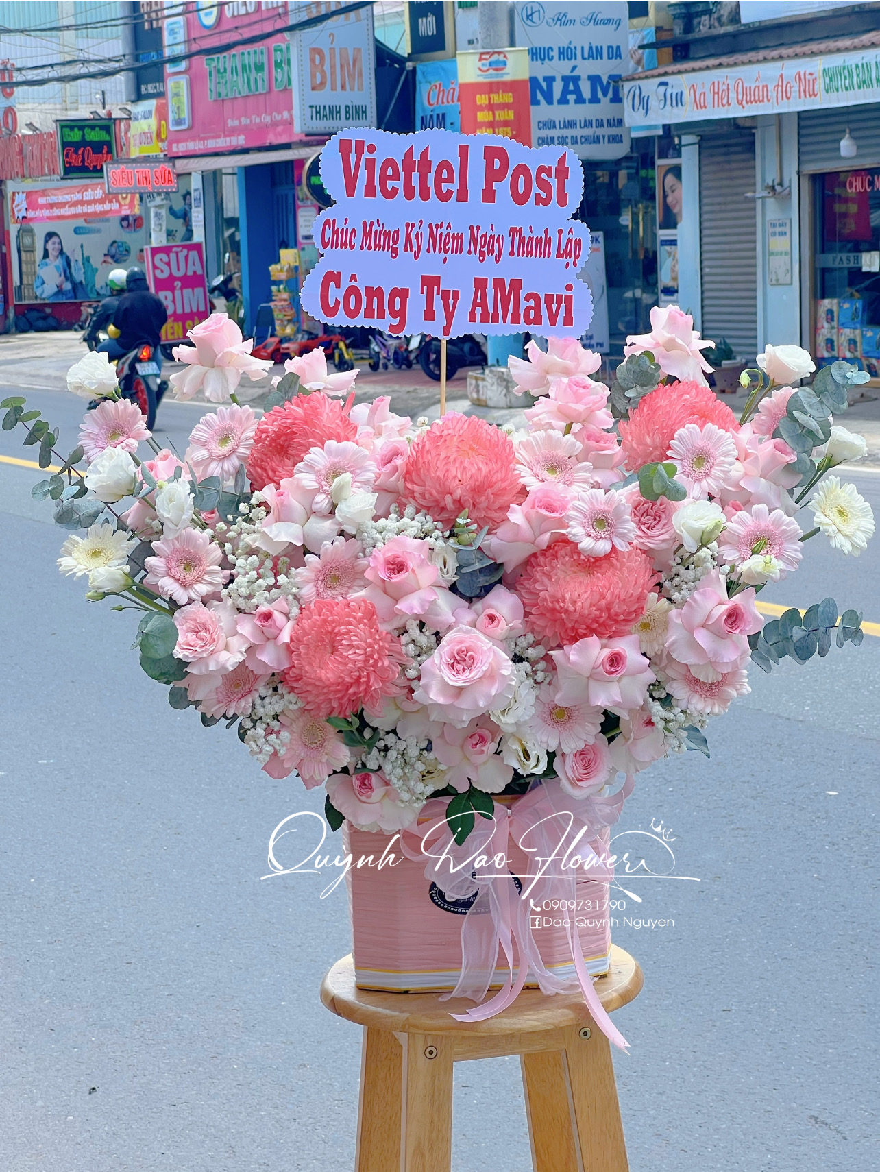 Giỏ hoa Tone hồng khổng lồ