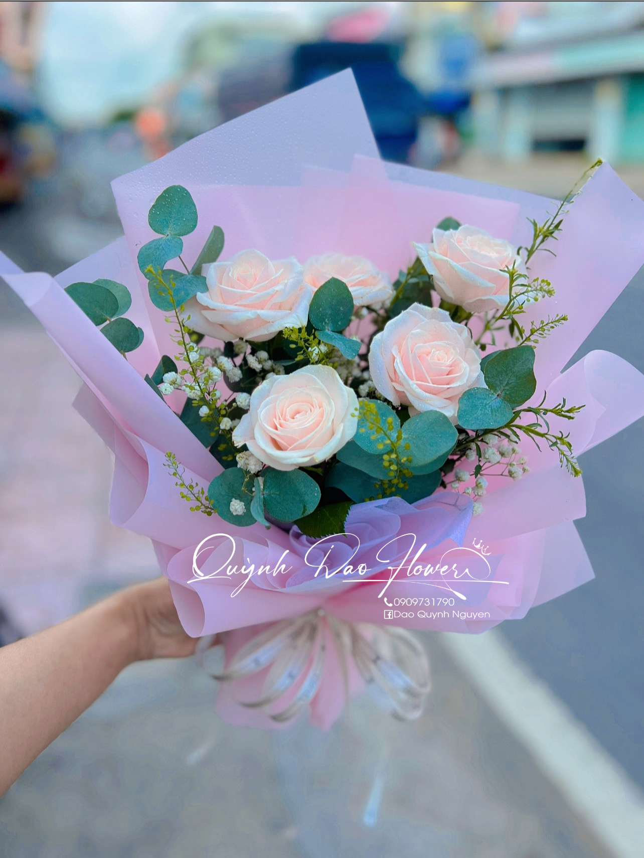 Bó hoa hồng kem 5 bông