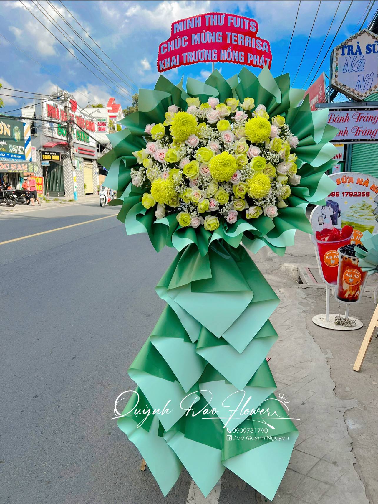 Kệ khai trương màu xanh lá