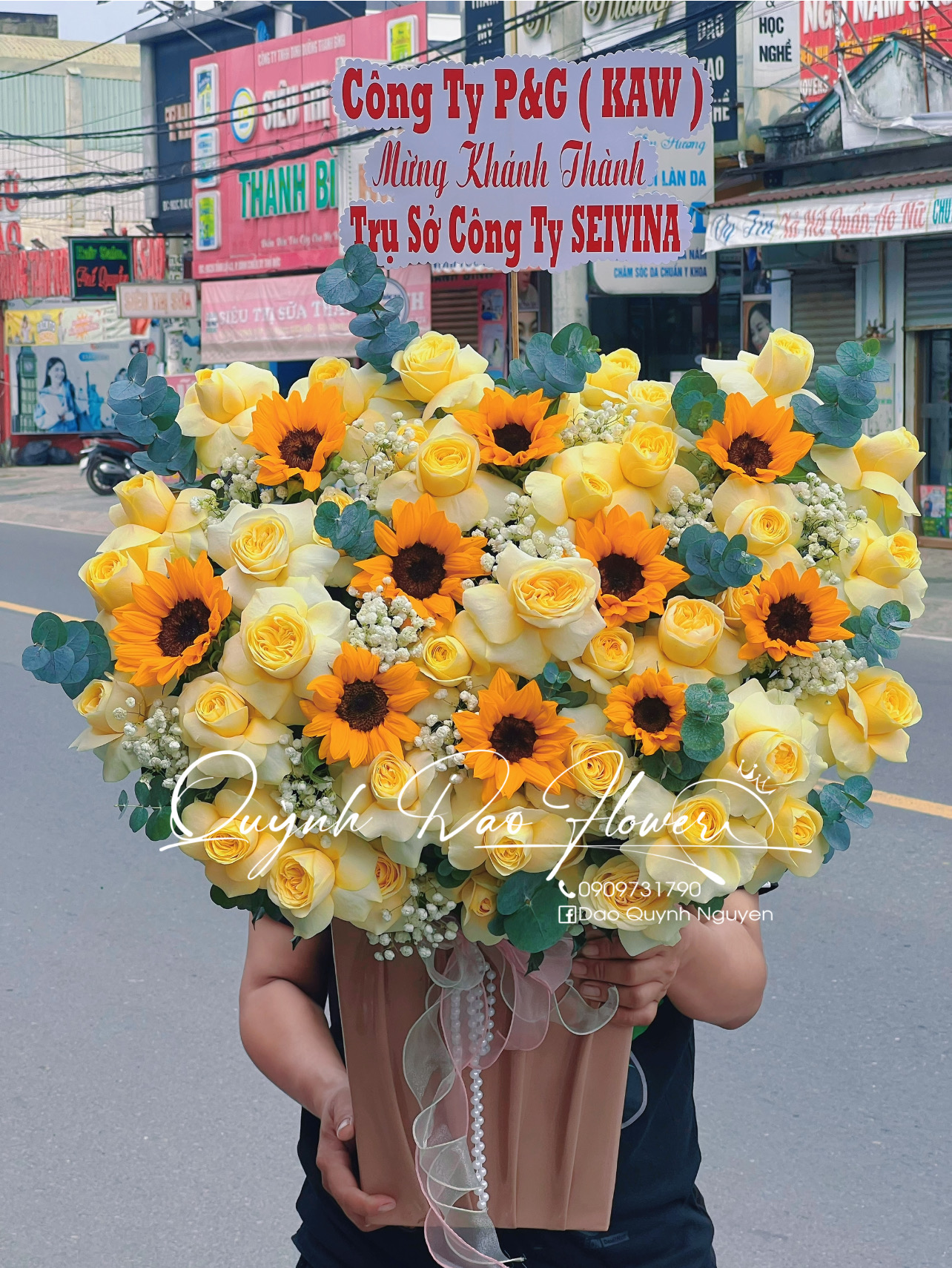 Giỏ hoa hướng dương mix hồng vàng khổng lồ 